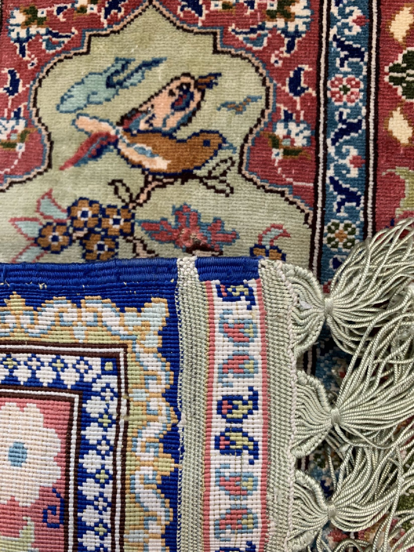 Detail c: Hereke Seide fein, sign., Türkei, ca. 30 Jahre, reine Naturseide, ca. 37 x 27 cm, EHZ: 1-2