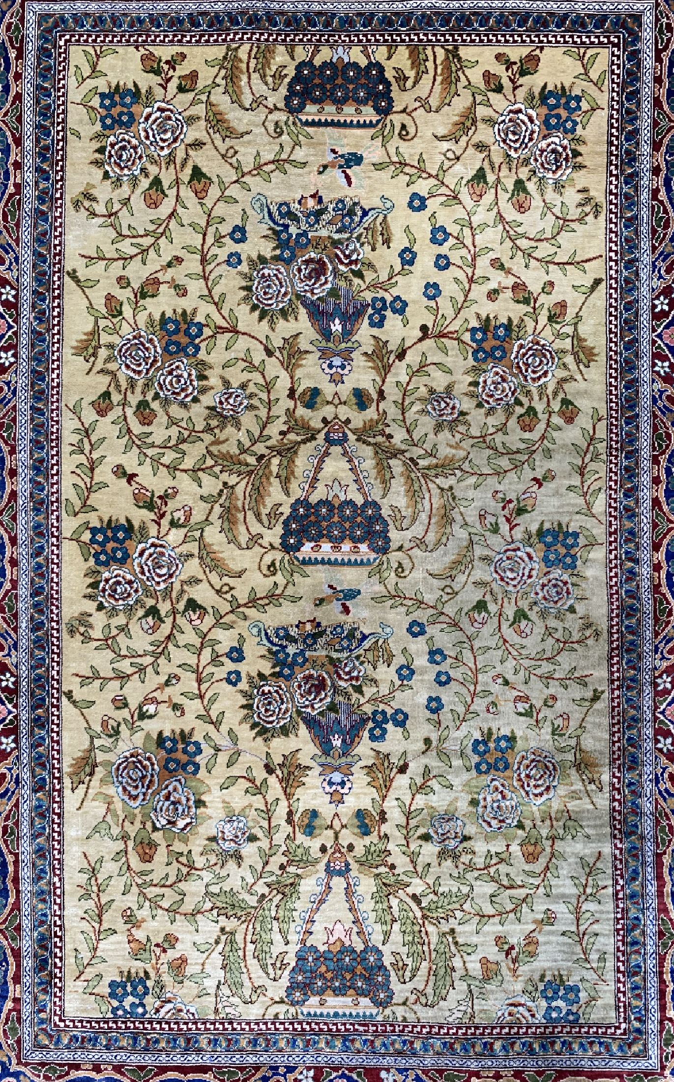 Detail c: Hereke Seide fein, sign., Türkei, ca. 30 Jahre, reine Naturseide, ca. 153 x 110 cm, ca. 1.Mio kn/qm, EHZ: 2(reinigungsdedürftig). (Inschrift: Wenn ...