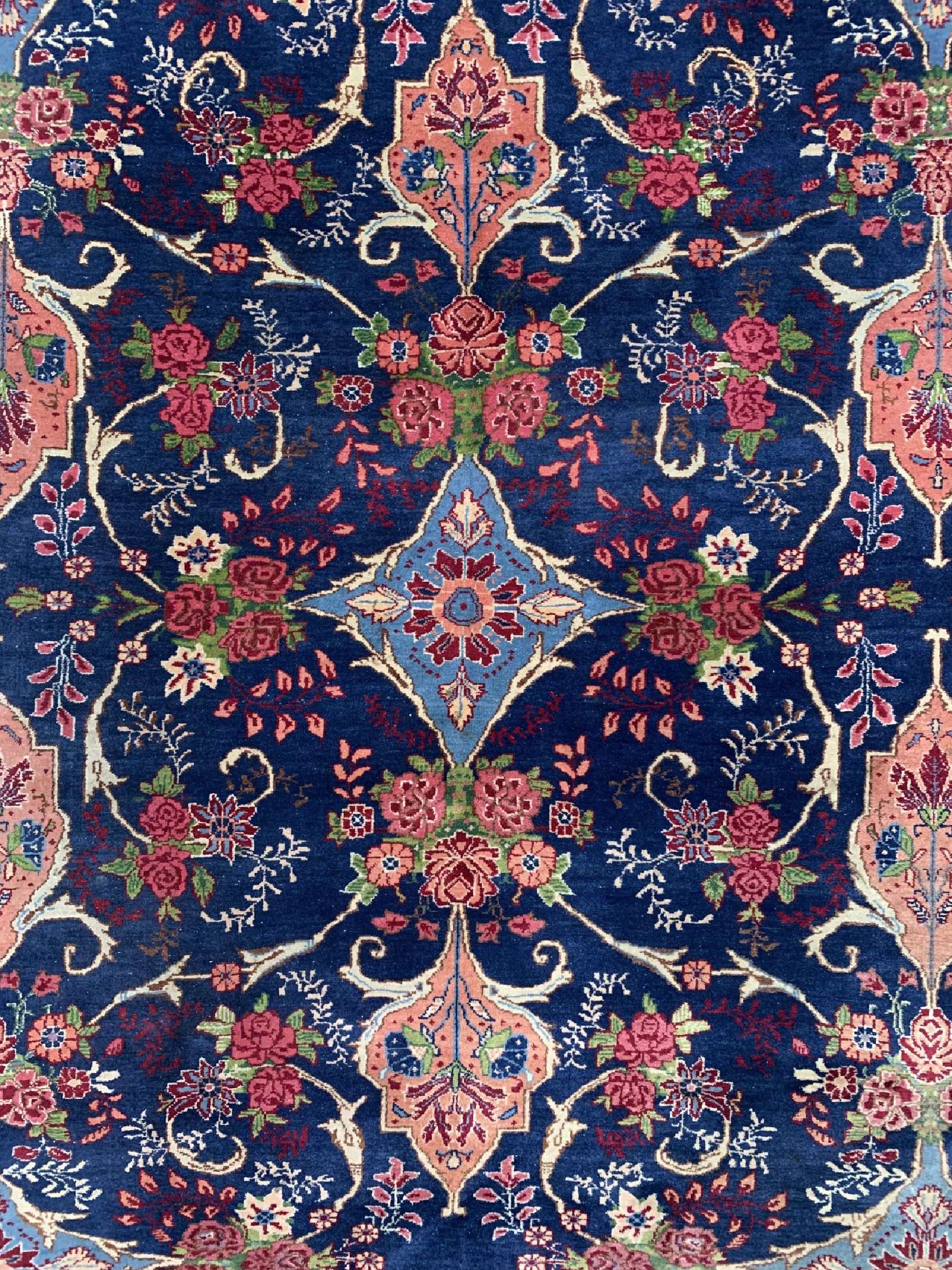 Detail c: Rosenbidjar Kork fein, Persien, um 1960, Korkwolle auf Baumwolle, ca. 330 x 265 cm, Reinigungsbedürftig, EHZ: 2