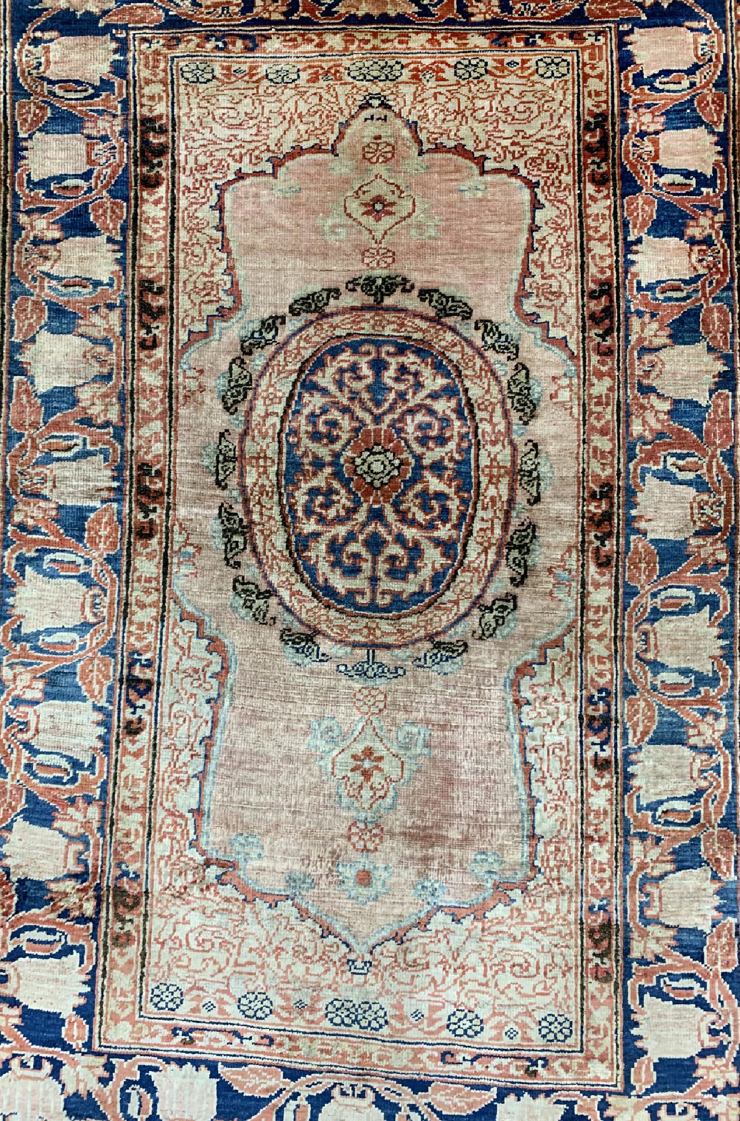 Detail b: Seiden Täbriz"Hadji-Jalili", Persien, 19.Jhd, reine Naturseide, ca. 82 x 60 cm, EHZ:2.