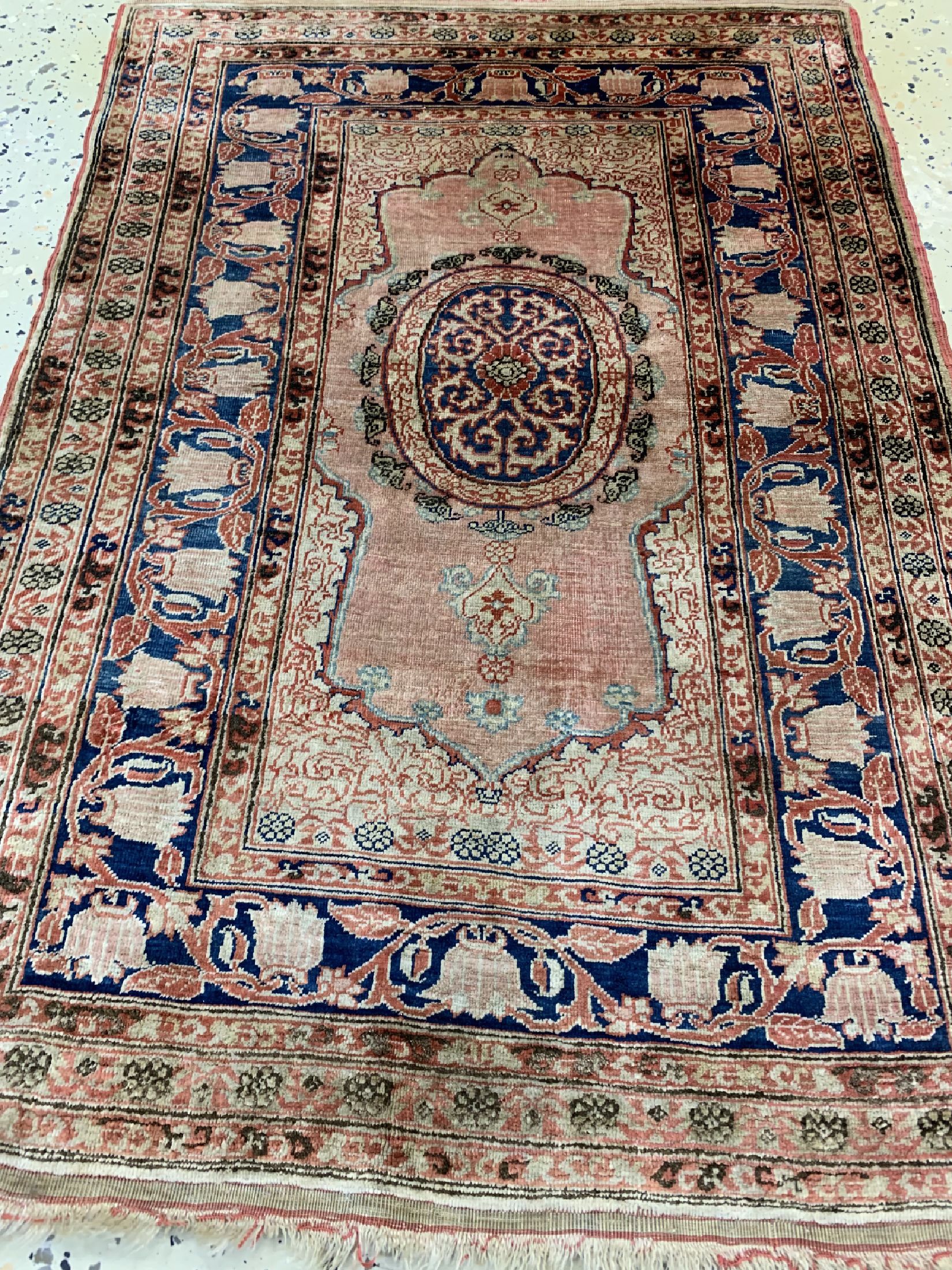 Detail c: Seiden Täbriz"Hadji-Jalili", Persien, 19.Jhd, reine Naturseide, ca. 82 x 60 cm, EHZ:2.