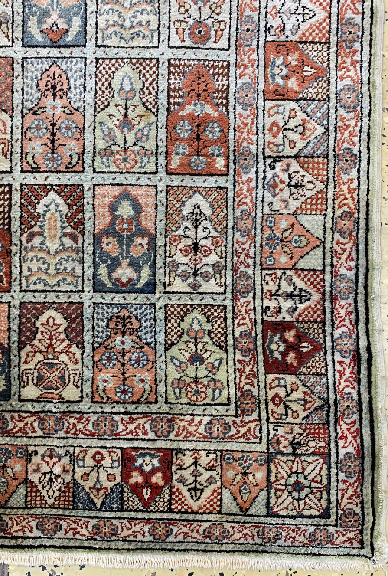 Detail a: Seiden Kayseri alt, Türkei, um 1960, reine Naturseide, ca. 100 x 70 cm, EHZ: 2