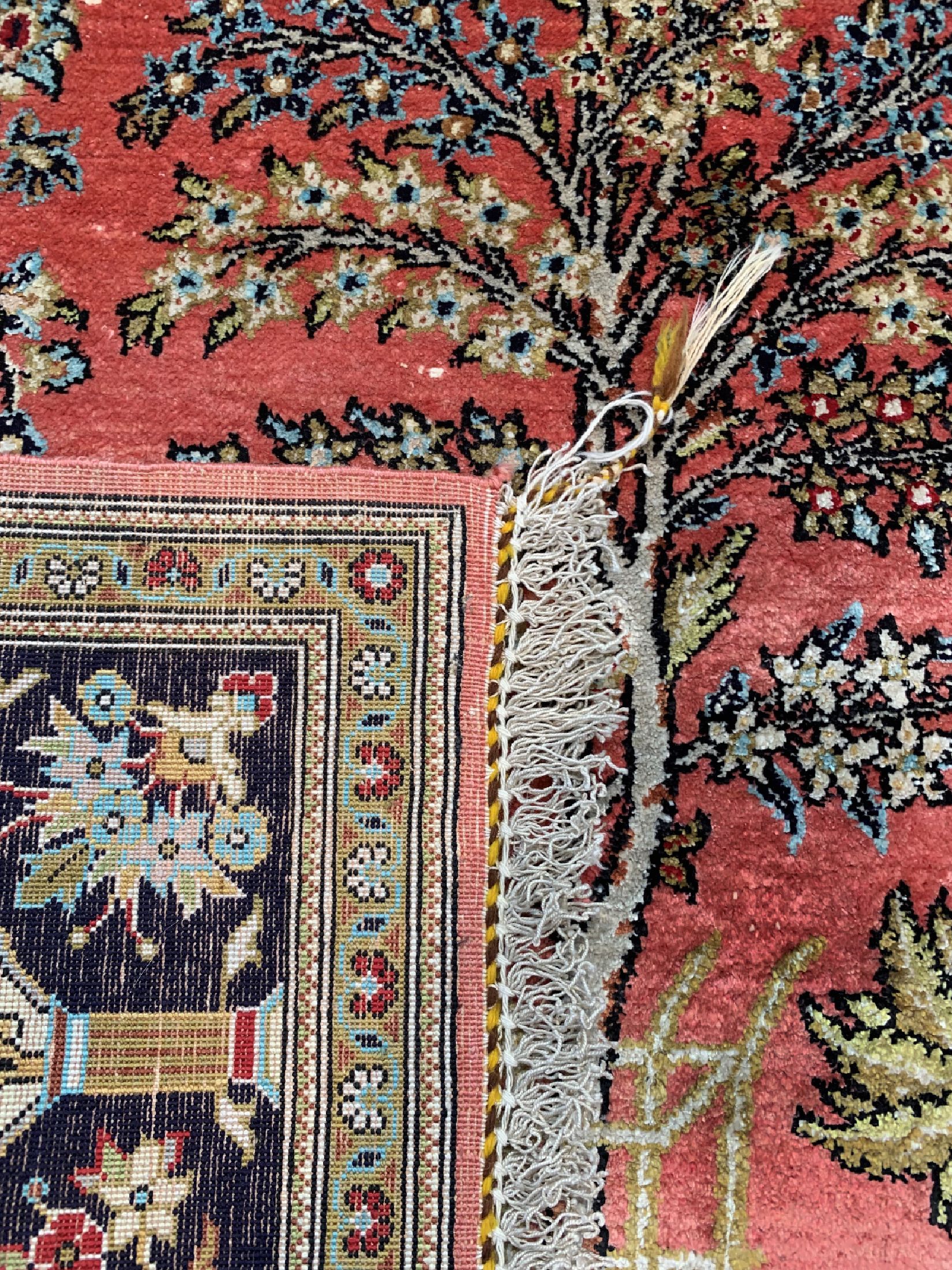 Detail e: Ghom Seide, Persien, um 1960, reine Naturseide, ca. 155 x 100 cm, EHZ: 2