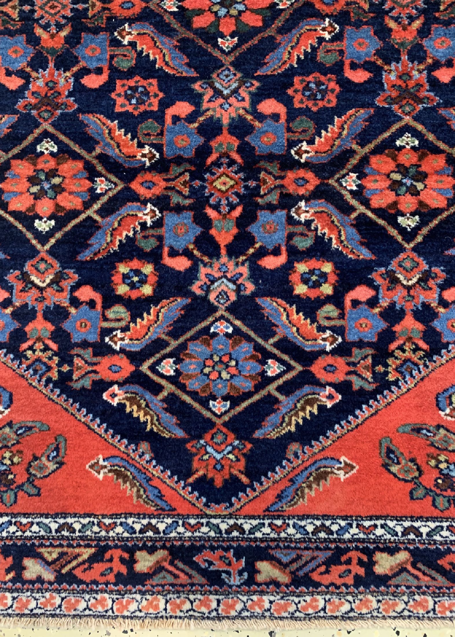 Detail b: Lilian alt, Persien, um 1960, Wolle auf Baumwolle, ca. 150 x 100 cm, EHZ: 1-2