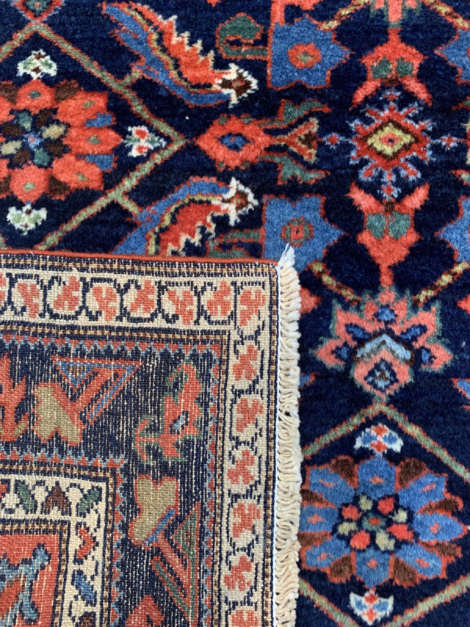 Detail d: Lilian alt, Persien, um 1960, Wolle auf Baumwolle, ca. 150 x 100 cm, EHZ: 1-2