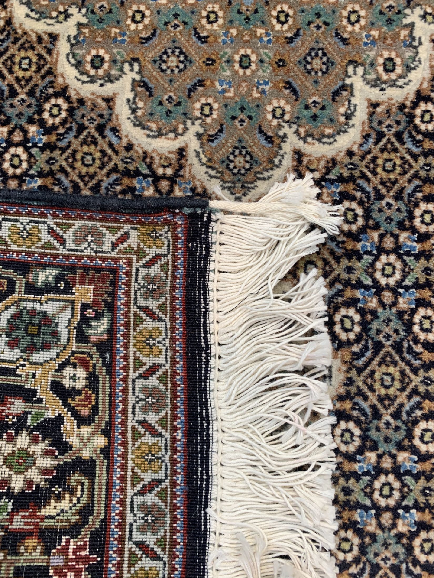 Detail d: Täbriz fein(50 Raj), Persien, ca. 50 Jahre,Korkwolle mit Seide, ca. 155 x 102 cm, ca. 500.000 Kn/qm, EHZ: 1-2