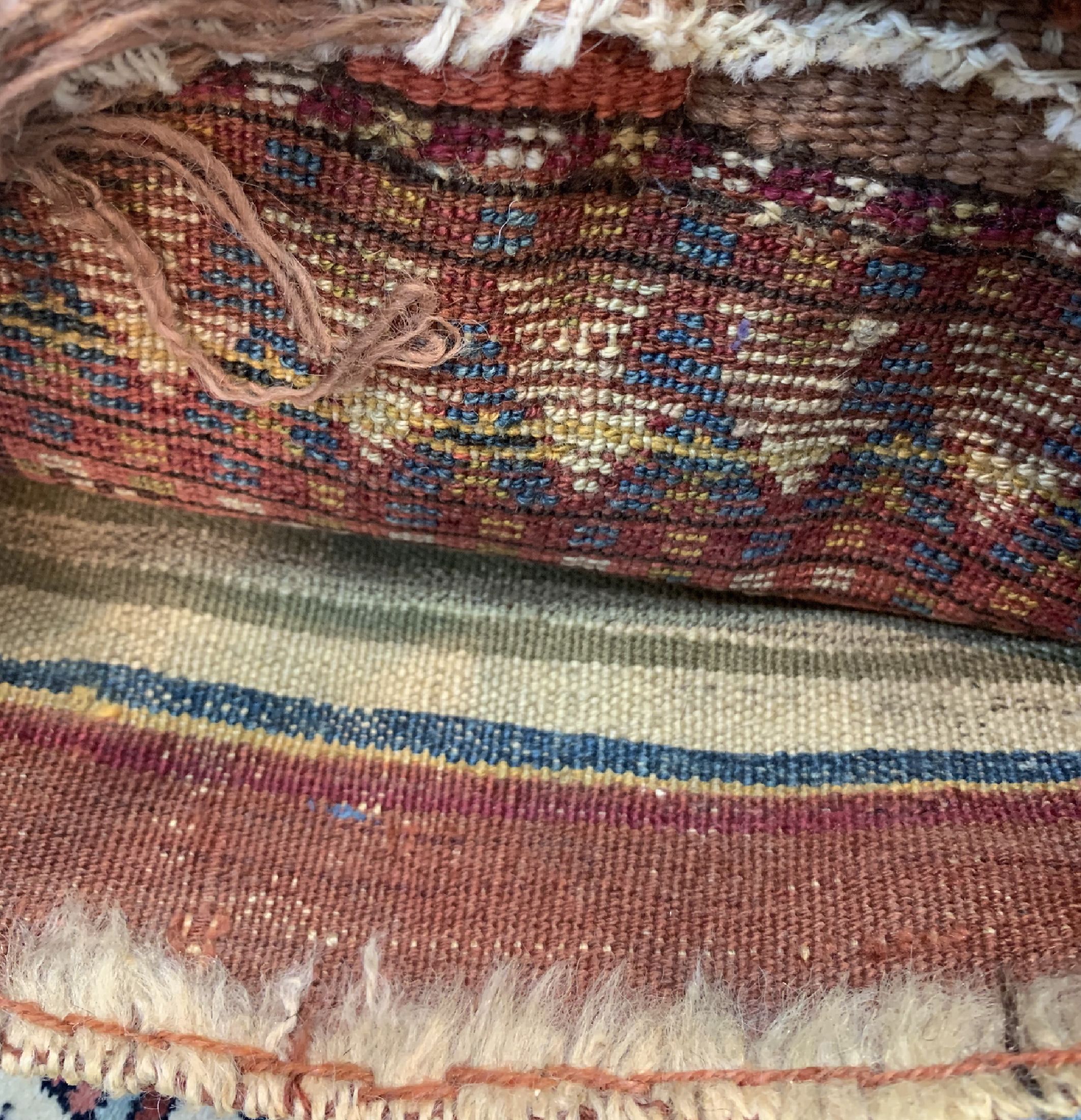 Detail g: 3 Lots aus 1 Poschti & 2 Taschen, Persien, um 1900/1920, Wolle auf Wolle, ca. 53 x 50 cm, EHZ: 3