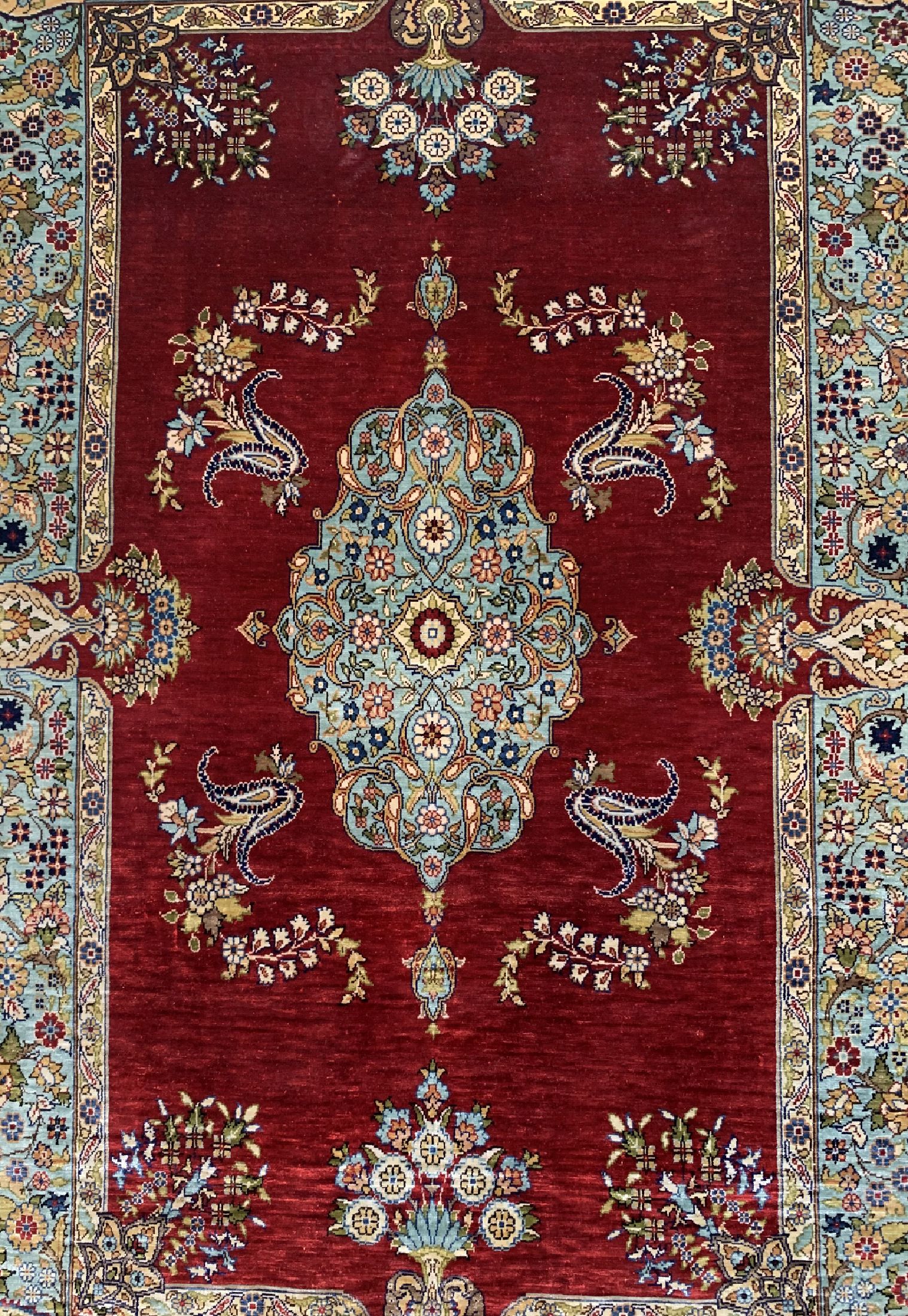 Detail b: Hereke Seide fein, signiert "Derin", Türkei, um 1960, reine Naturseide, ca. 103 x 67 cm, ca. 1,0 Mio. Kn/qm, EHZ: 1-2