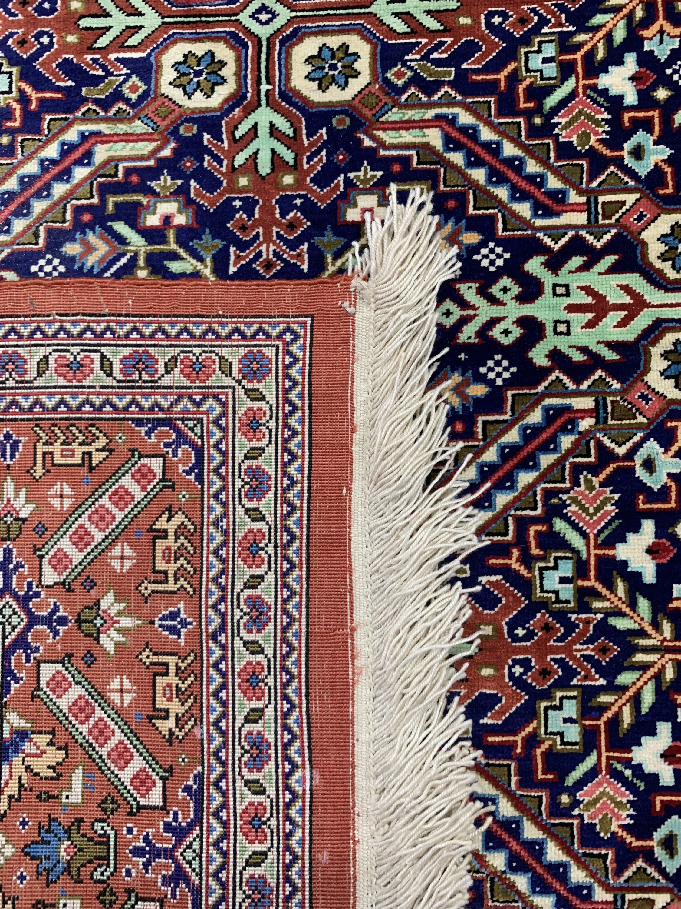 Detail d: Ghom Seide fein, Persien, Ende 20.Jhd, reine Naturseide, ca. 100 x 97 cm, EHZ: 1-2