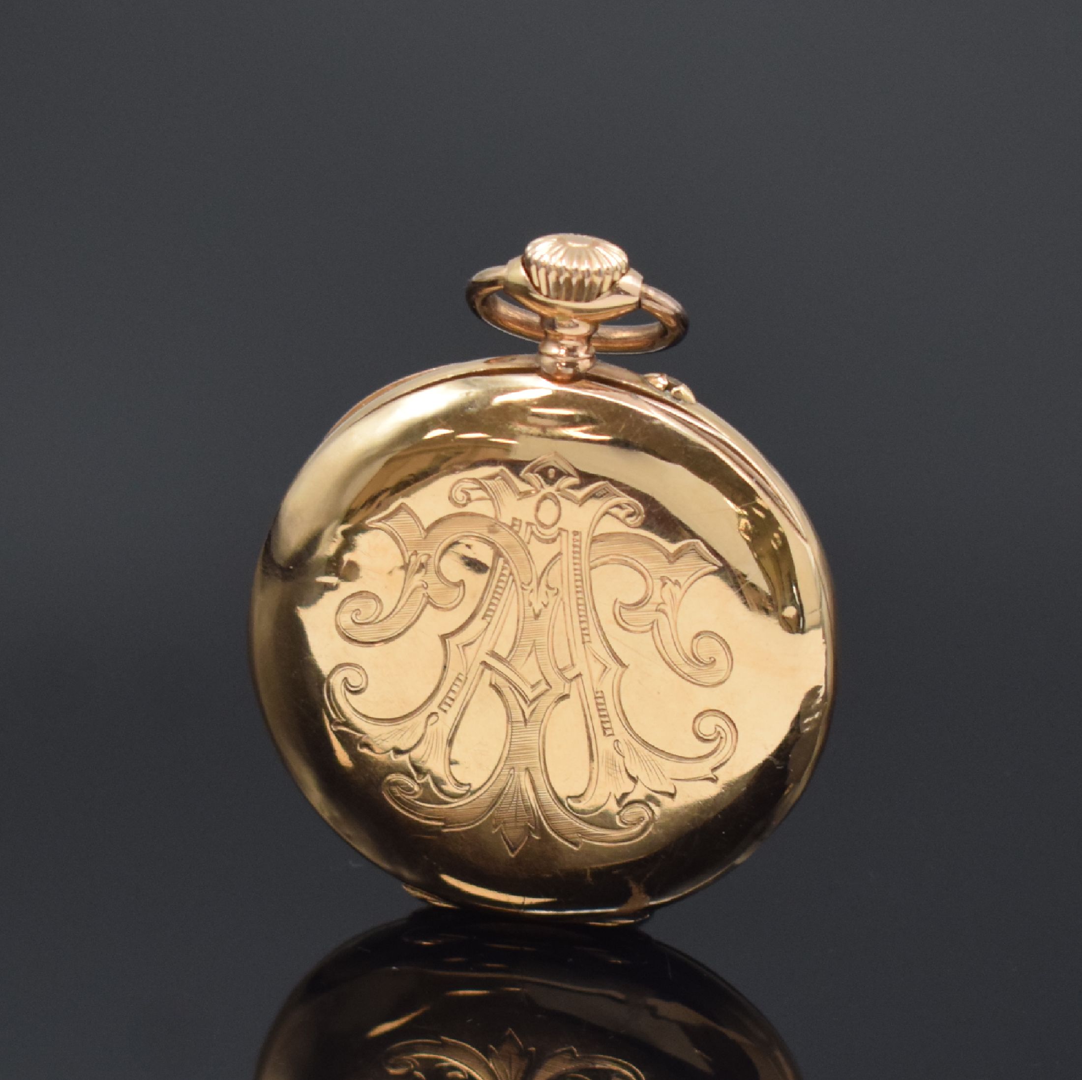 Detail a: VACHERON & CONSTANTIN offene Taschenuhr in RoséG 585/000, Schweiz um 1900, 3-Deckel- Goldgeh. dell., Rückdeckel m. Monogramm, Cuvette m. Widmung, ...