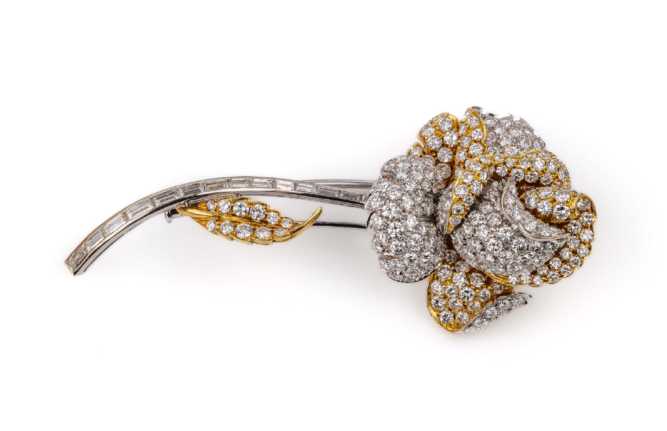 18 kt Gold Brillant-Brosche, "Rose", GG/WG 750/000, vollplastische Ausarbeitung mit Blüteund Blättern, Stängel bes. mit 14 Diamant- ...