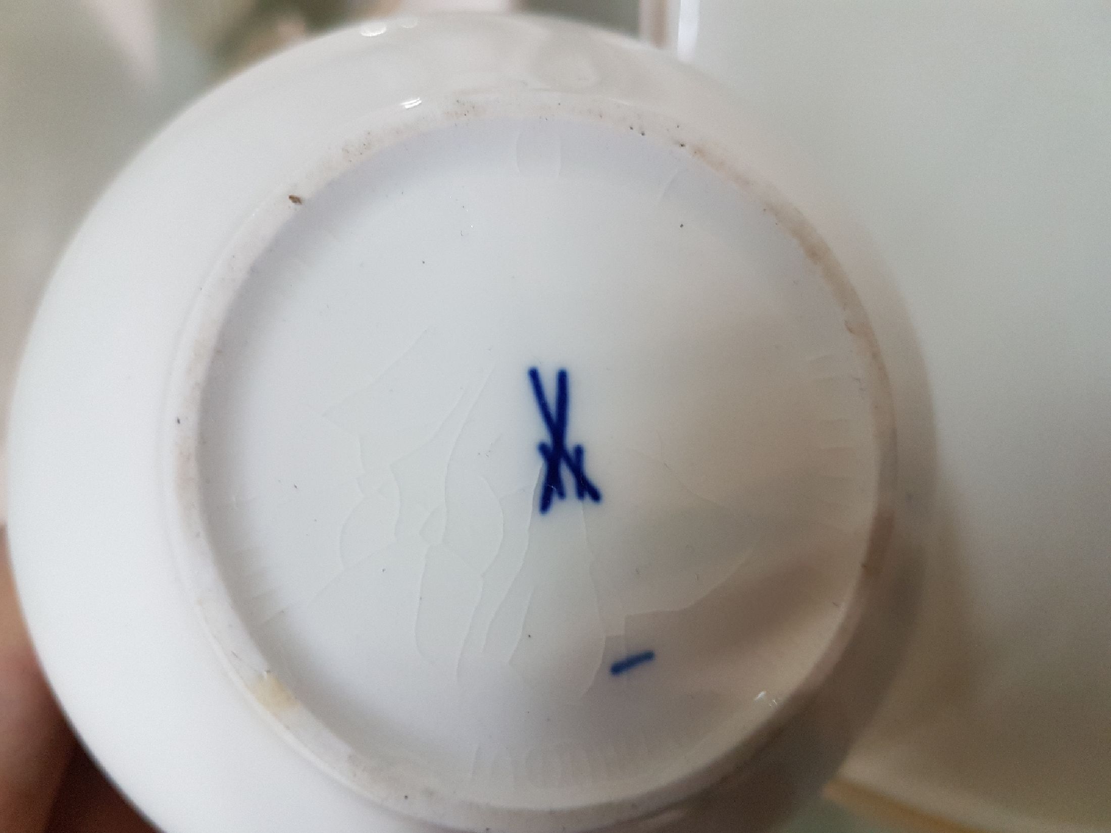 Detail f: Meissen-Bordgeschirr, Flugzeug Typ 152, Baade, Interflug, für 12 Personen, DDR, 1950/60er Jahr, 12 Tassen, H.ca. 5cm; 14 rechteckige Platten, ca. ...