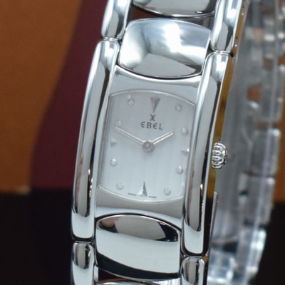 26699667a - EBEL Beluga ladies wristwatch reference E9057A21, Switzerland, quartz, stainless steelcase including bracelet with deployant clasp, silvered dial and hands, diameter approx. 19 mm, length approx. 18 cm, original box and papers, condition 2