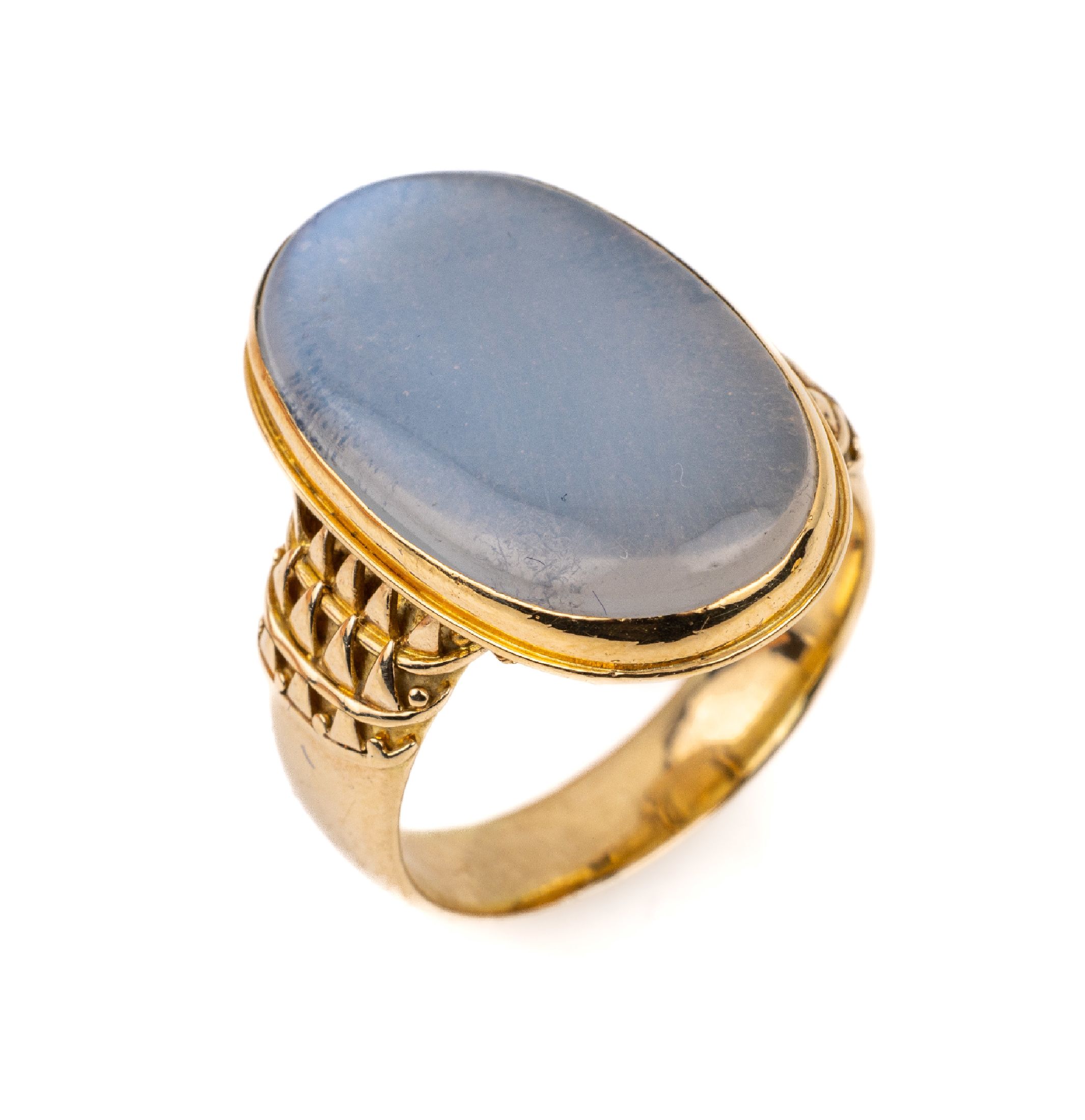 14 kt Gold Bergkristall Ring, GG 585/000, ovaler Bergkristallcabochon foliert und ver- bödet, Ringschultern grav., RW 55, ca. 9.1 g