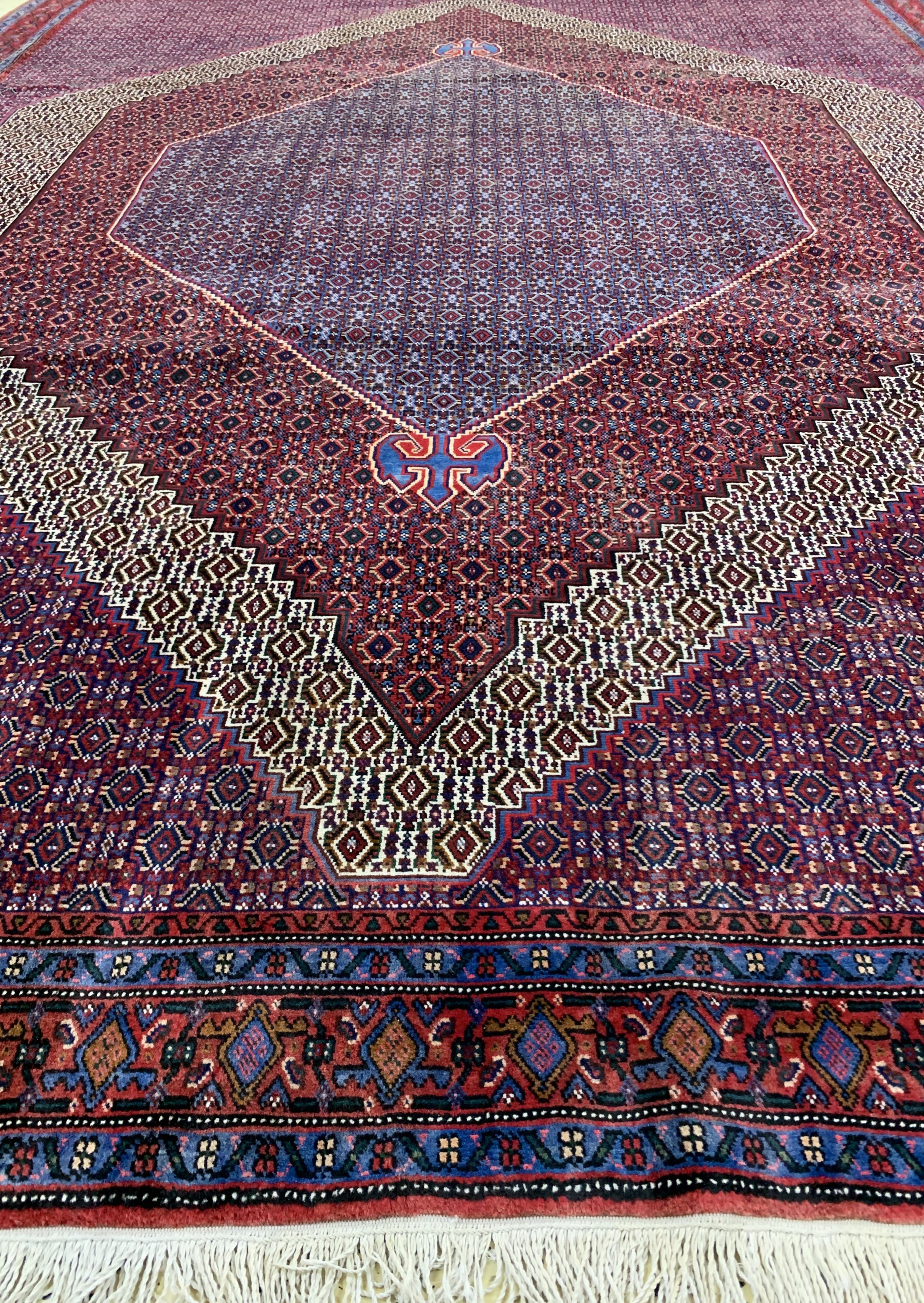Detail d: Senneh fein, Persien, ca. 50 Jahre, Wolle auf Baumwolle, ca. 335 x 250 cm, gereinigt, EHZ: 1-2