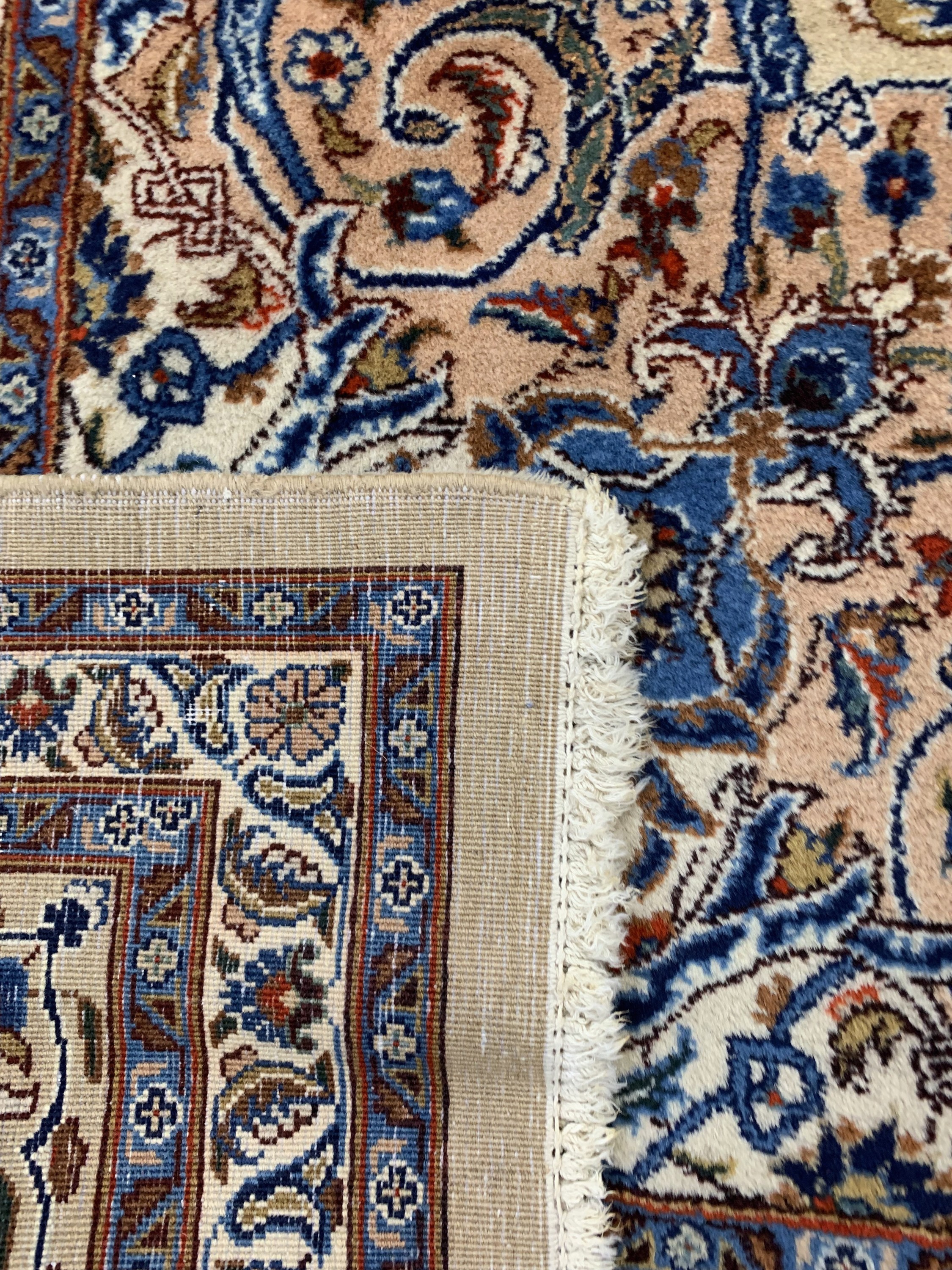 Detail e: Kaschmar fein Persien, signiert(Jousefpour), ca. 50 Jahre, Wolle auf Baumwolle, ca. 345 x 250 cm, EHZ: 1-2