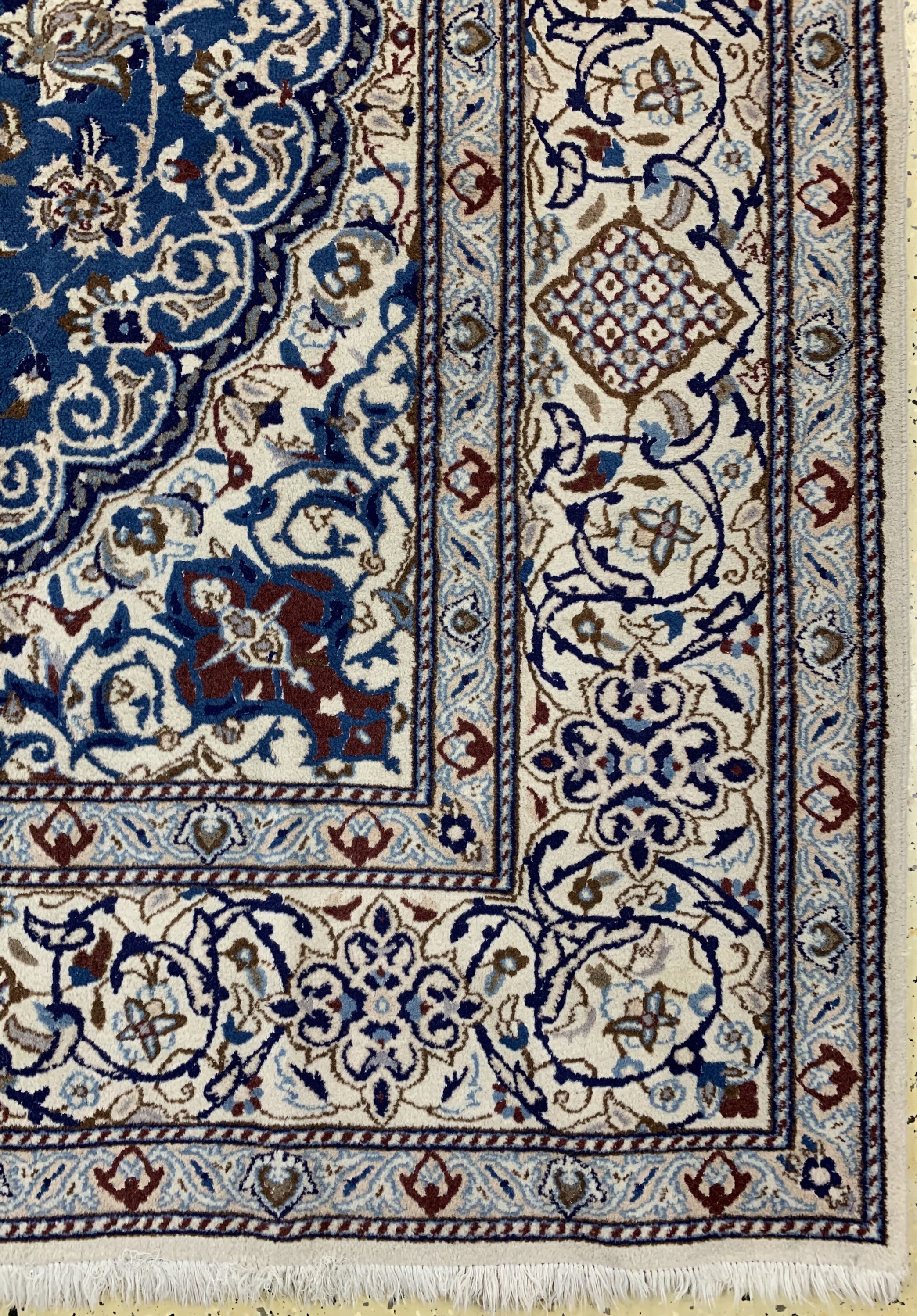Detail a: Nain, Persien, ca. 40 Jahre, Wolle auf Baumwolle, ca. 353 x 250 cm, EHZ: 1-2