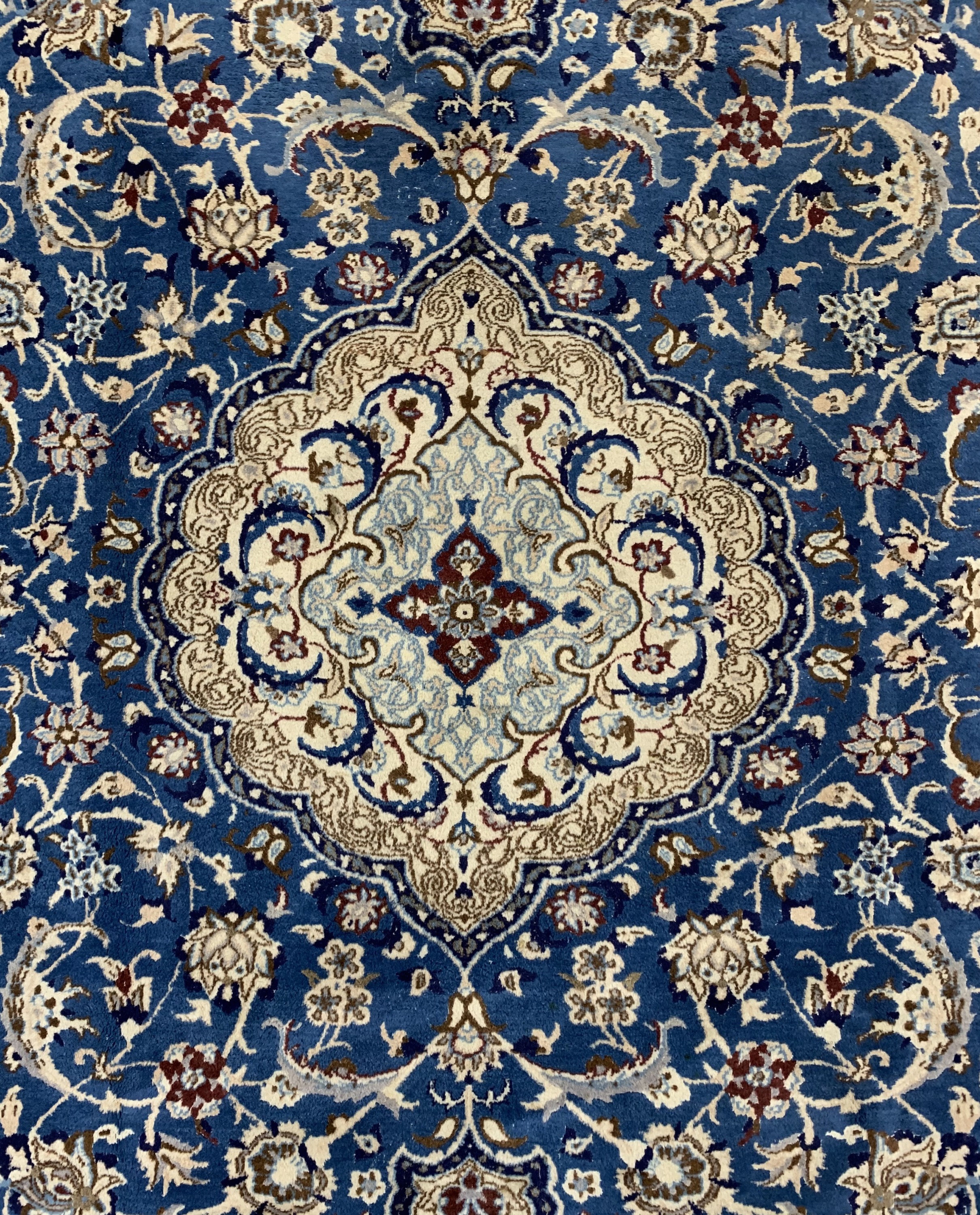 Detail b: Nain, Persien, ca. 40 Jahre, Wolle auf Baumwolle, ca. 353 x 250 cm, EHZ: 1-2