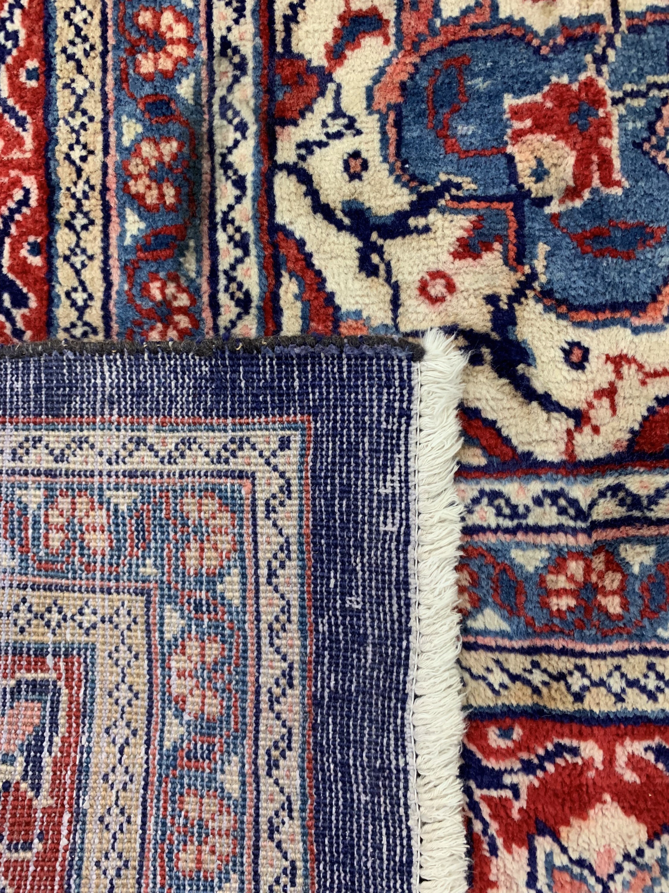 Detail e: Sarogh Mahal, Persien, um 1950, Wolle auf Baumwolle, ca. 395 x 297 cm, gereinigt, EHZ: 2