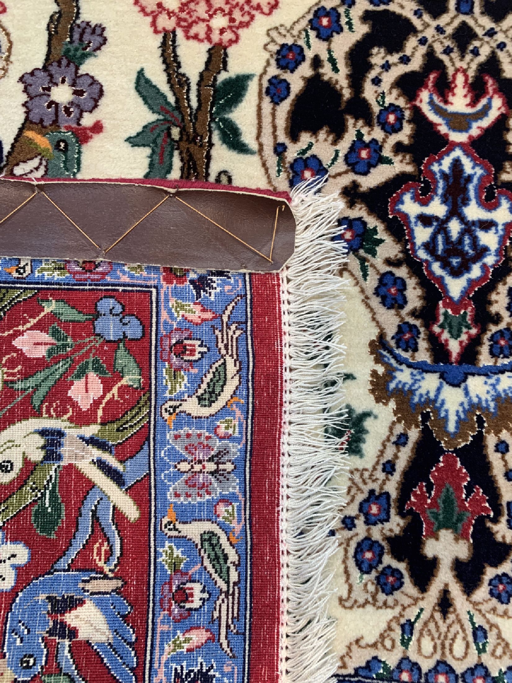 Detail e: Esfahan fein Persien, signiert(Hounarmand), um 1950, Korkwolle mit und auf Seide, ca. 170 x 110 cm, ca. 1,0 Mio. Kn/qm, gereinigt, EHZ: 1-2