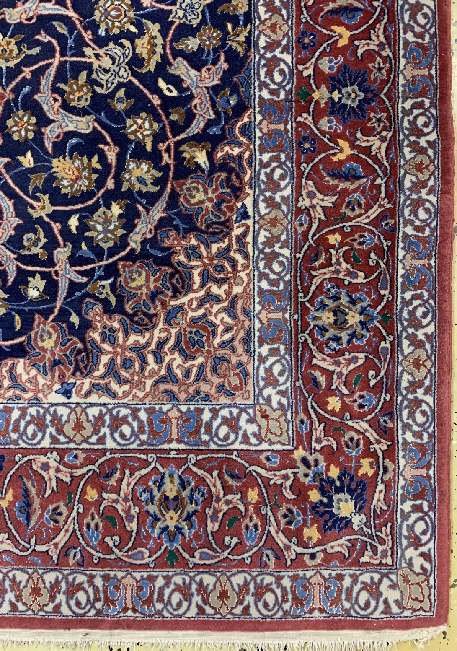 Detail a: Esfahan fein, Persien, ca. 50 Jahre, Korkwolle mit und auf Seide, ca. 166 x 110 cm,ca. 1,0 Mio. Kn/qm, EHZ: 3