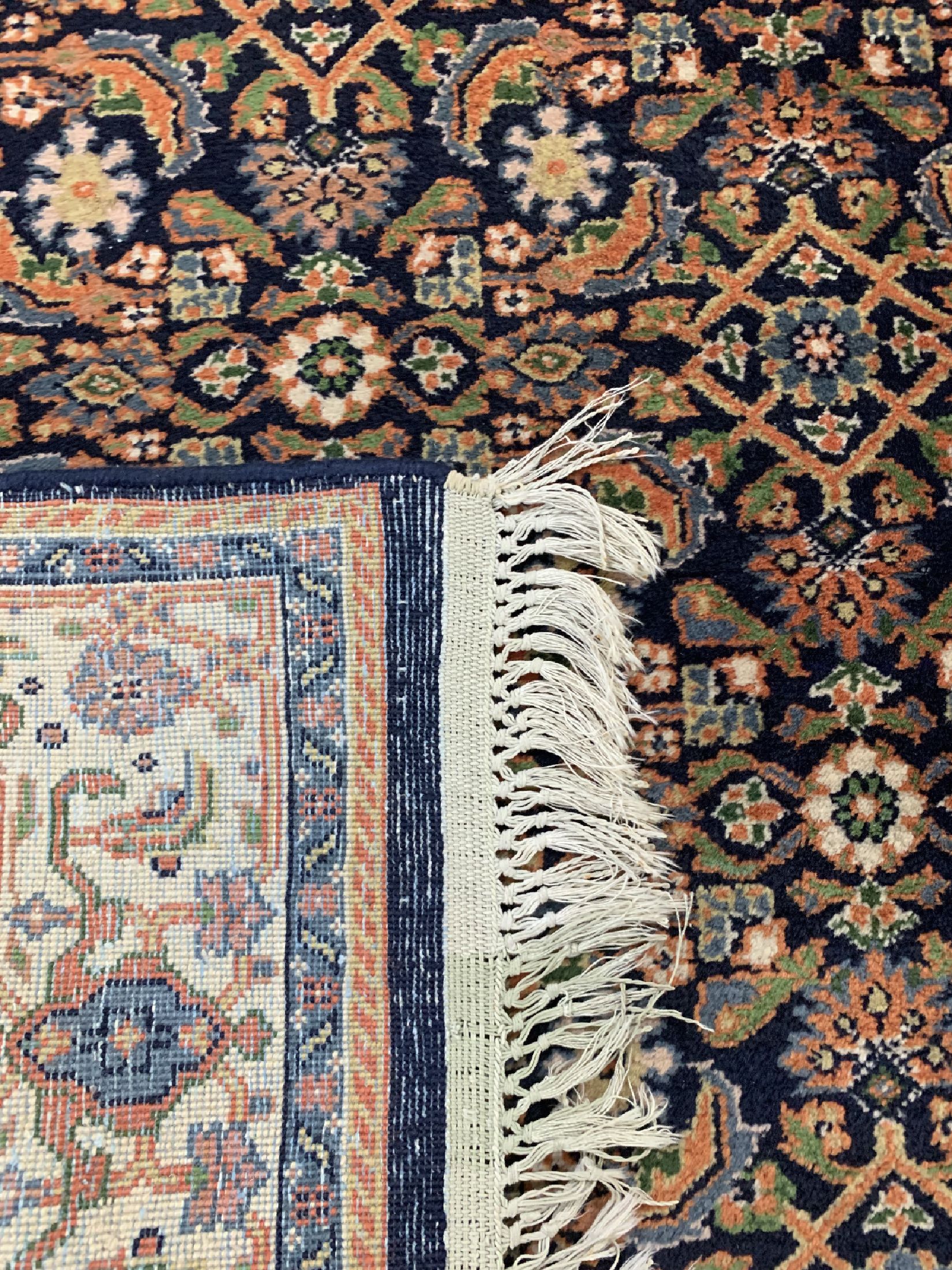 Detail e: 2 Lots Bidjar, Indien, ca. 40 Jahre, Wolle auf Baumwolle, ca. 165 x 100 cm, EHZ: 2