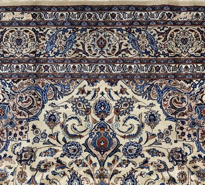 26700639c - Kashmar fine Persia, signed (Jousefpour), approx. 50 years, wool on cotton, approx. 345 x 250 cm, condition: 1-2. Rugs, Carpets & Flatweaves