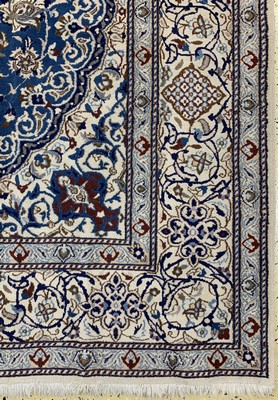 26700641a - Nain, Persia, approx. 40 years, wool on cotton, approx. 353 x 250 cm, condition: 1-2. Rugs, Carpets & Flatweaves