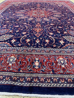26700645d - Saruk Mahal, Persia, around 1950, wool on cotton, approx. 395 x 297 cm, cleaned, condition: 2. Rugs, Carpets & Flatweaves