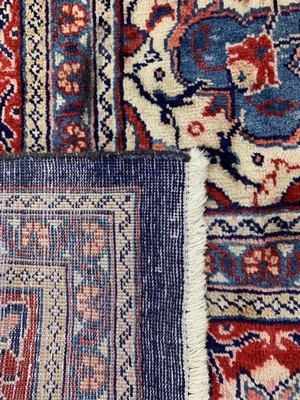 26700645e - Saruk Mahal, Persia, around 1950, wool on cotton, approx. 395 x 297 cm, cleaned, condition: 2. Rugs, Carpets & Flatweaves