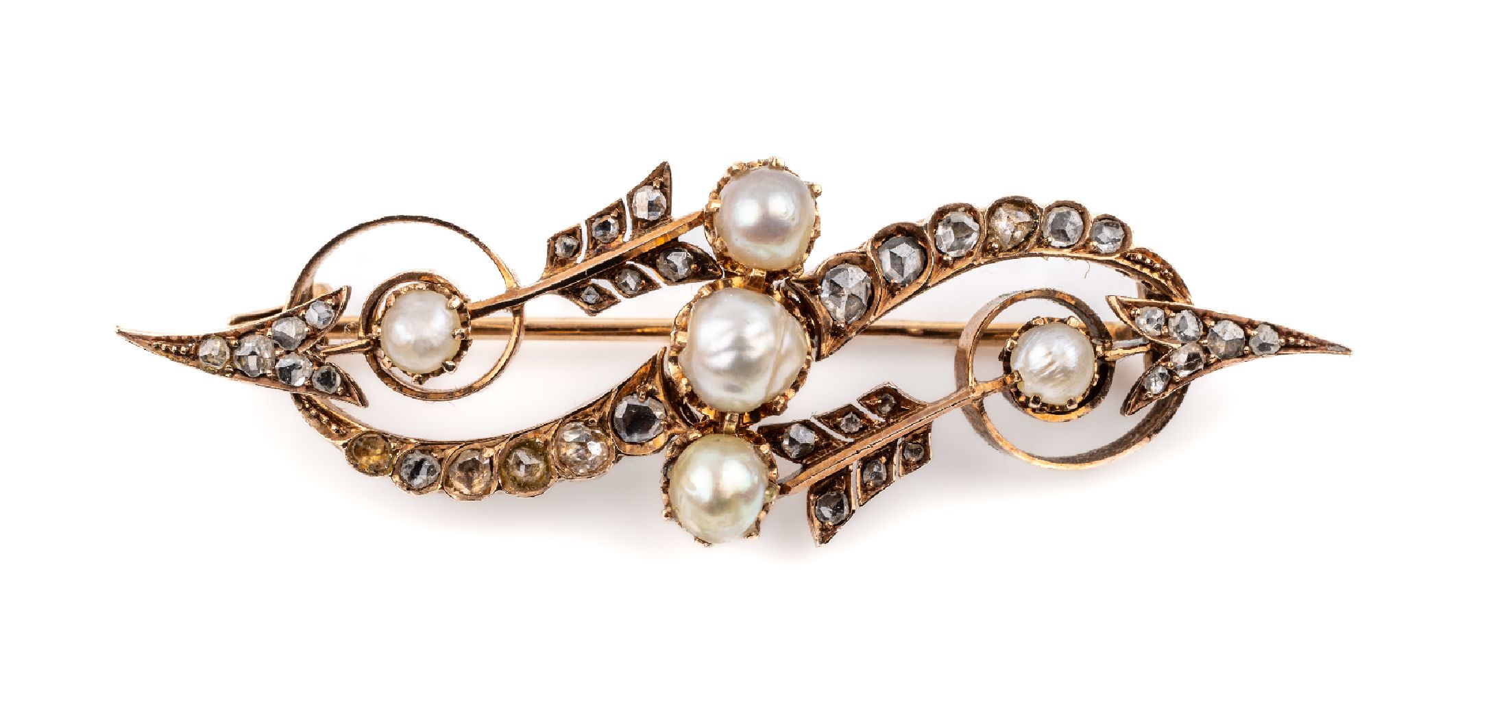 14 kt Gold Perl-Diamant-Brosche, um 1870/80, RG 585/000, asymm., 5 weiße barocke Orientperlen, D. ca. 3.9 5.7 mm, 36 Diamantrosen zus. ca. 1.10 ct, ...