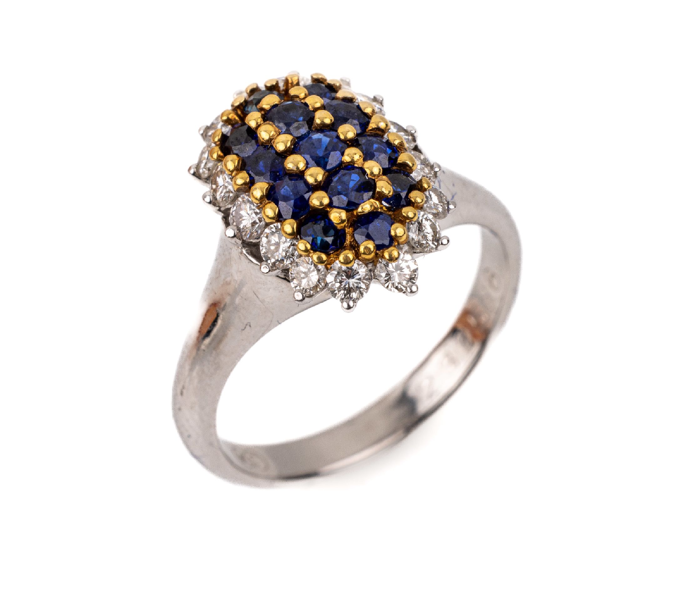 18 kt Gold Saphir-Brillant-Ring, GG/WG 750/000, rundfacett. Saphire zus. ca. 0.60 ct, 16 Brillanten zus. ca. 0.80 ct feines Weiß-Weiß/lr-si, total ...