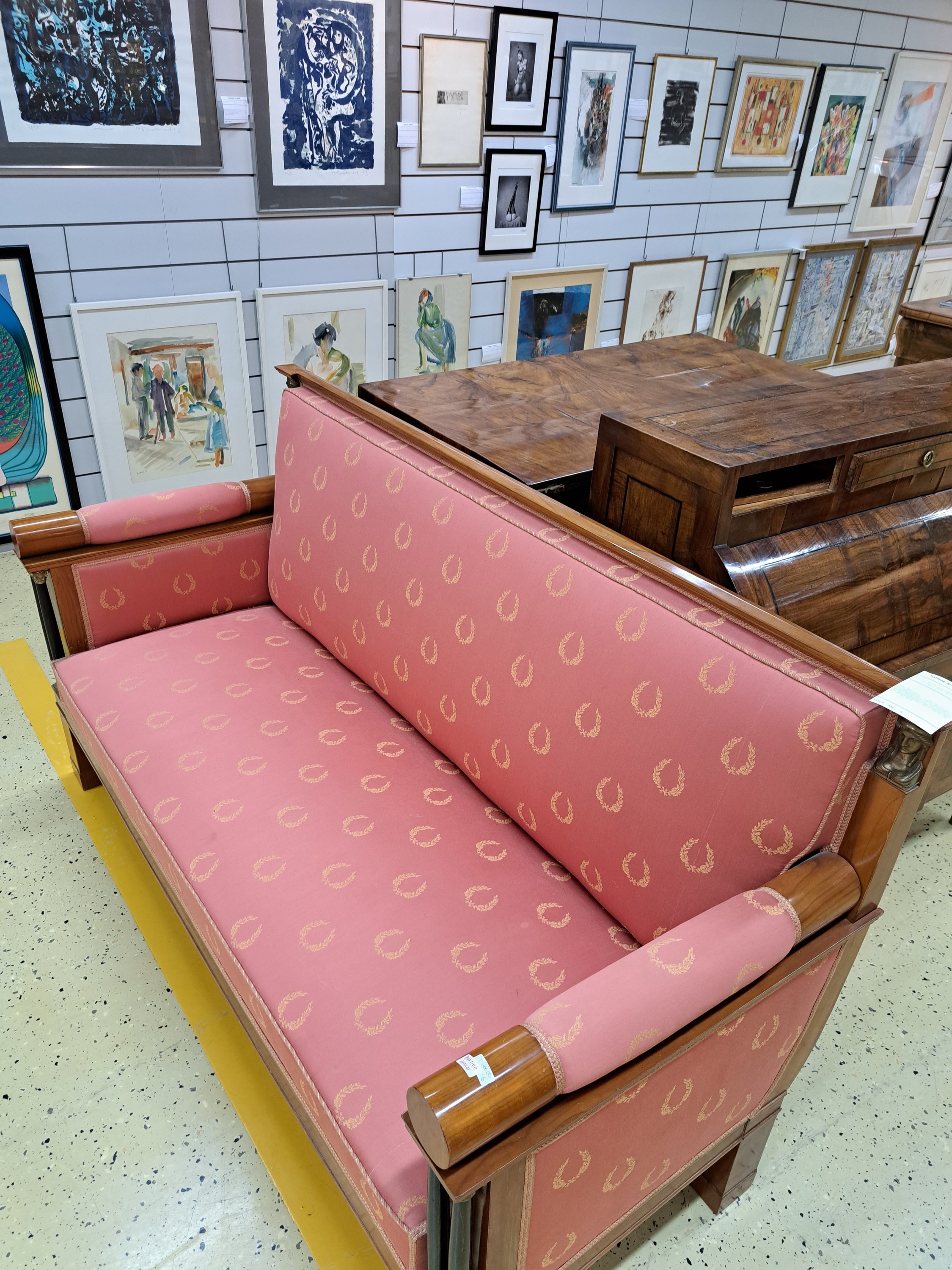 Detail a: Sofa, Empirestil, 2. Hälfte 19. Jh., Kirschbaumfurnier, Doppelsäulendekor Bronzeapplikationen in Form von antiken Büsten, Polsterung guter ...