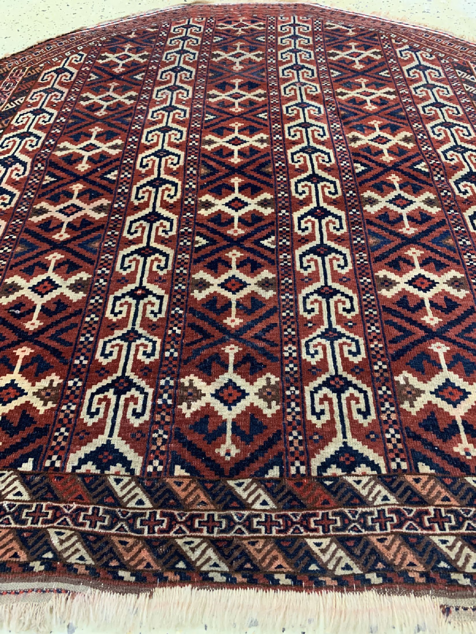 Detail c: "Salatschak"antik, Turkmenistan, 19.Jhd, Wolle auf Wolle, ca. 130 x 112 cm, EHZ: 3, (leicht verfärbt)