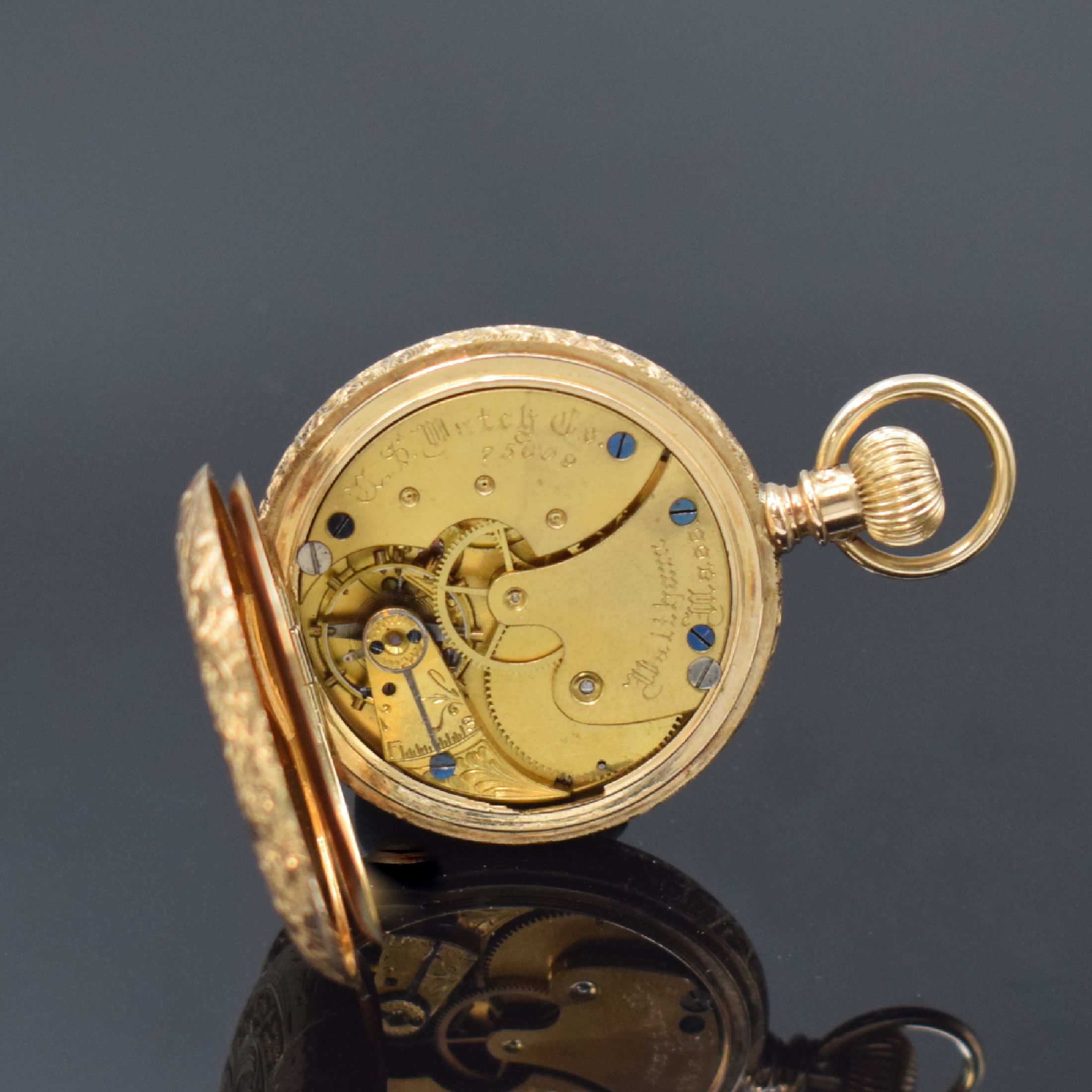 Detail g: WALTHAM Savonette in RoseG 585/000, USA um 1900, floral grav. 3 Deckel Goldgeh., Sprung- u. Rückdeckel floral grav., Emailzifferbl. riss., röm. ...