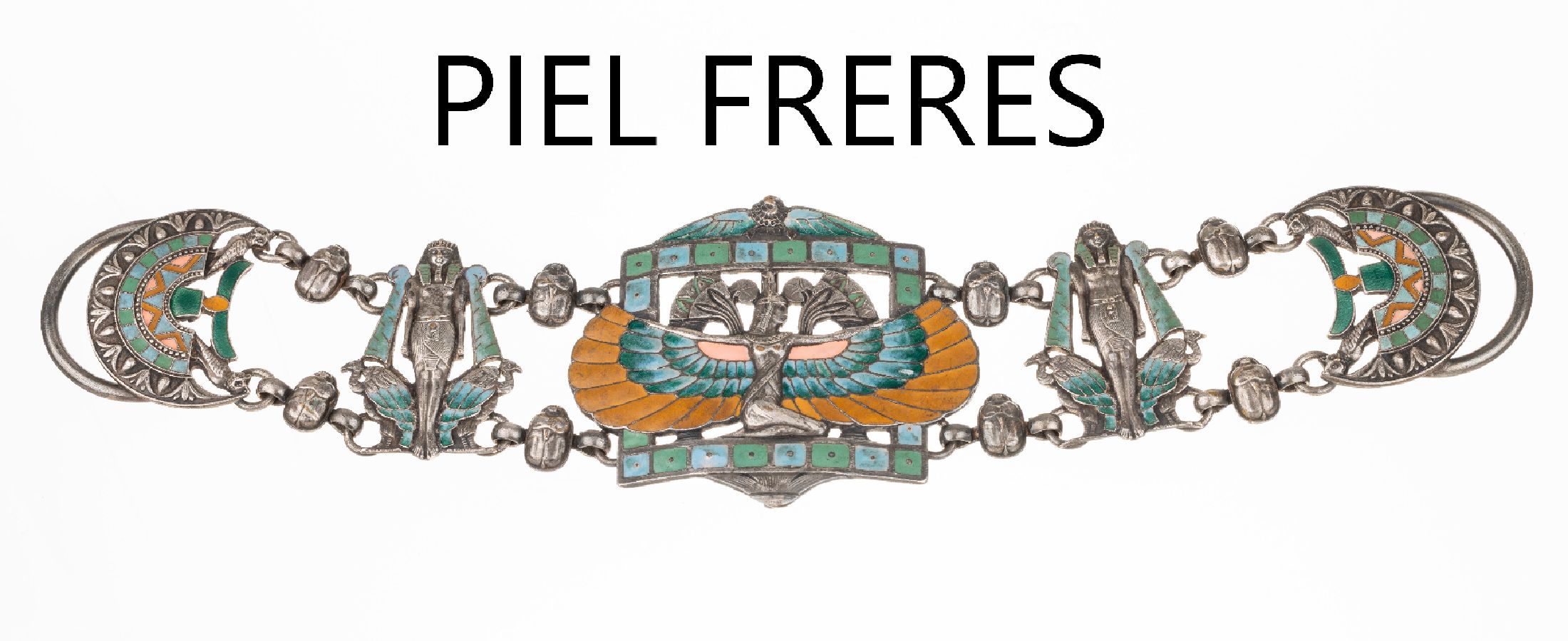 Bedeutende Gürtelschließe PIEL FRERES, Frankreich um 1900, Metall, partiell emailliert, ägyptisierende Motive mit Horusschwingen, Skarabäen, ...