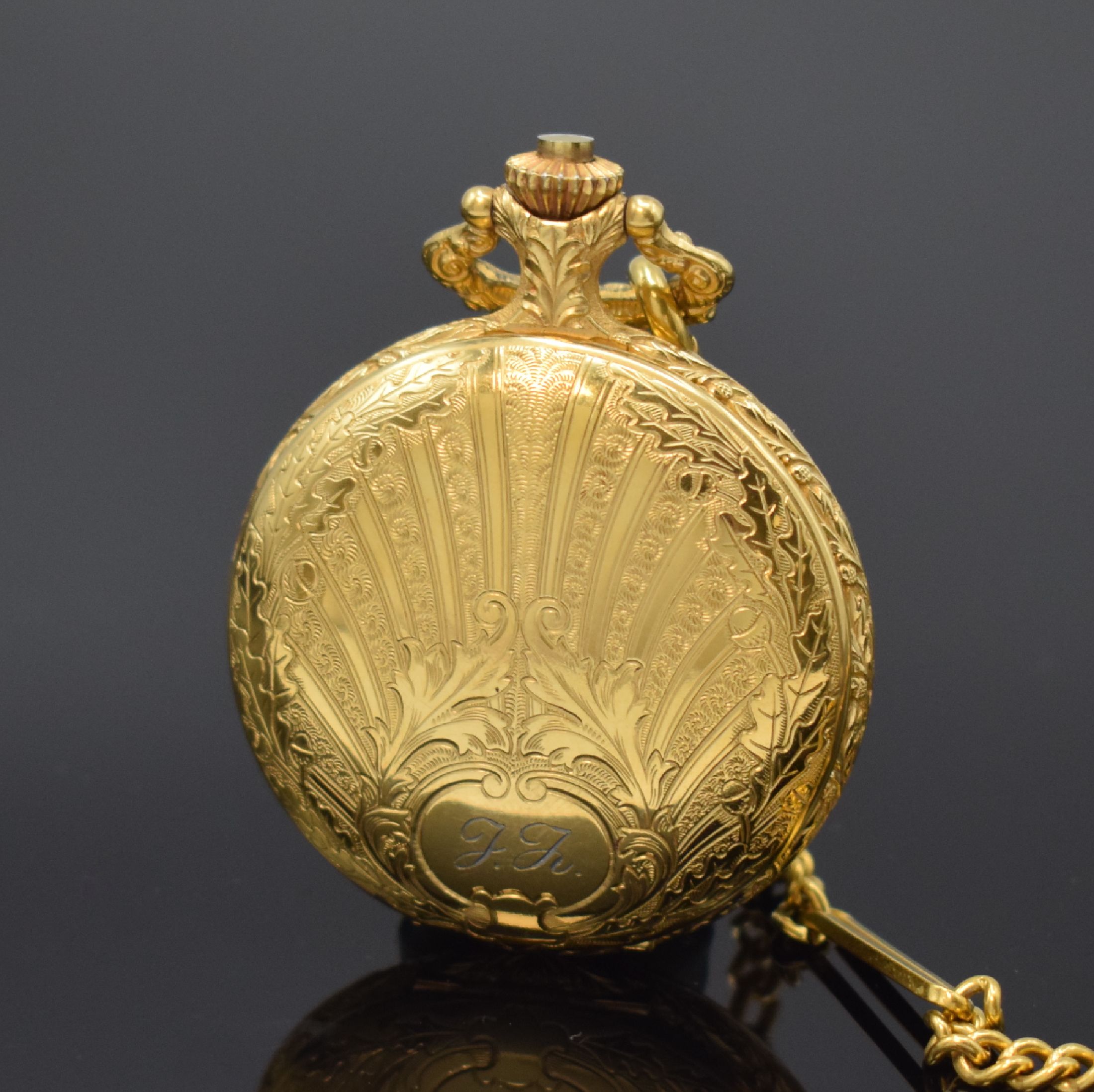 Detail b: EMKA Geneve Savonette mit Reuge Spieluhr, Schweiz um 1990, Handaufzug, vergoldetes Geh., Sprungdeckel m. Monogramm, Geh. u. offenes Zifferbl. aufw. ...