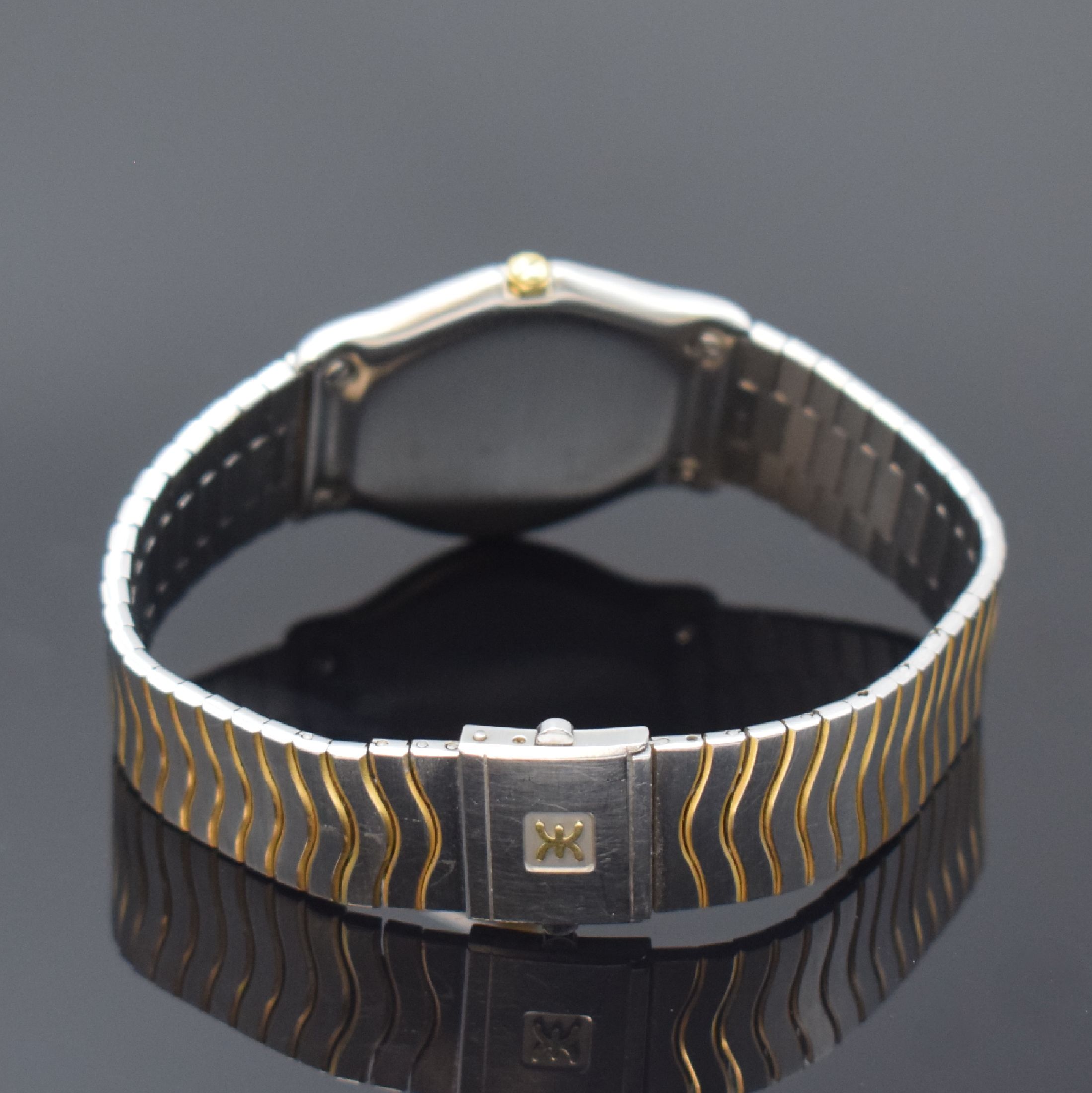Detail b: EBEL Sport Classique Armbanduhr Referenz 183903, Schweiz um 1985, quarz, Monocoque- Geh. in Edelstahl/Gold, Gliederband, weißes Zifferbl. m. röm. ...