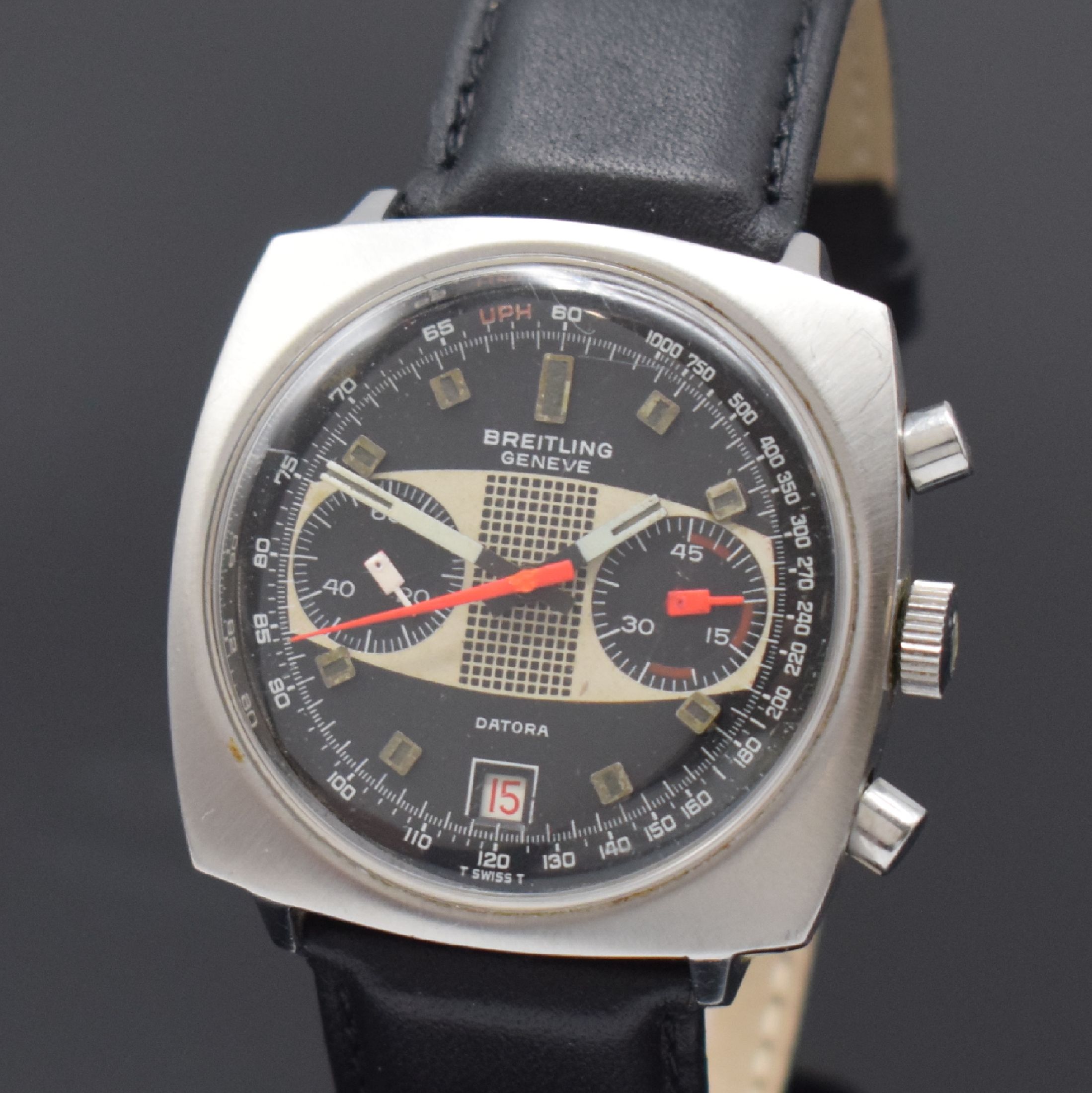 Detail a: BREITLING Datora Herrenarmbanduhr Referenz 2030 mit Chronograph, Schweiz, Handaufzug, 2-teil. Edelstahlgeh., Boden verschr., 2-farb. Zifferbl. m. ...