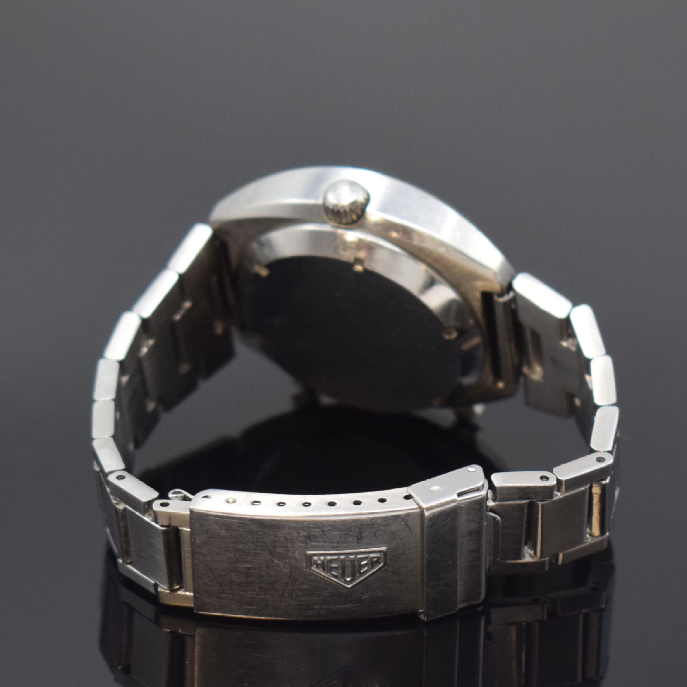 Detail b: HEUER LEONIDAS S.A. Armbandchronograph Modell MONTREAL Referenz 110.503, Schweiz um 1970, Automatik, Edelstahlgeh. inkl. Gliederband mit Faltschl., ...