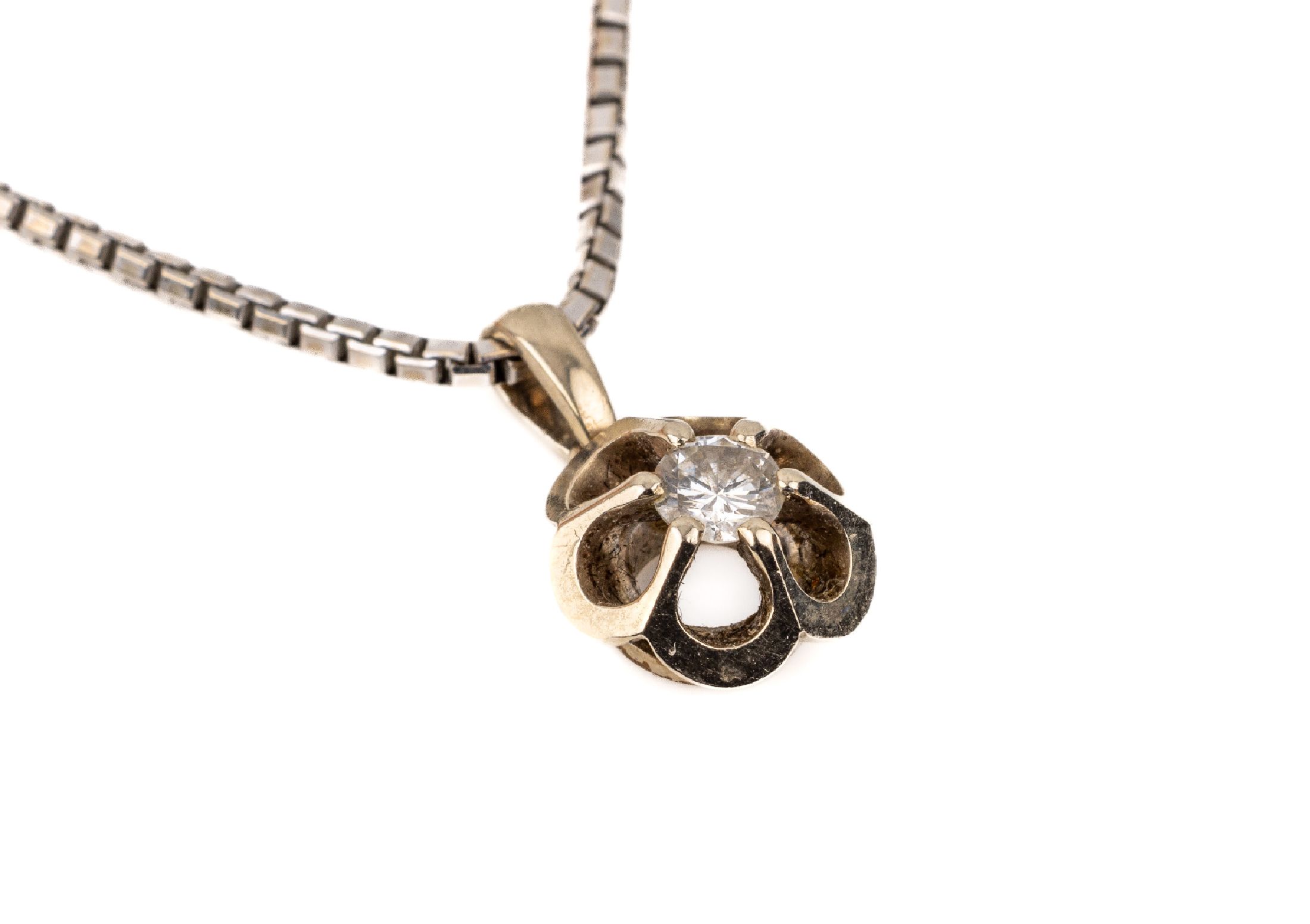 14 kt Gold Brillant-Anhänger an Kette, WG 585/000, schlichte Gestaltung, einzelner Brillant ca. 0.15 ct Weiß/p, Venezianerkette, L. ca. 42 cm, ...