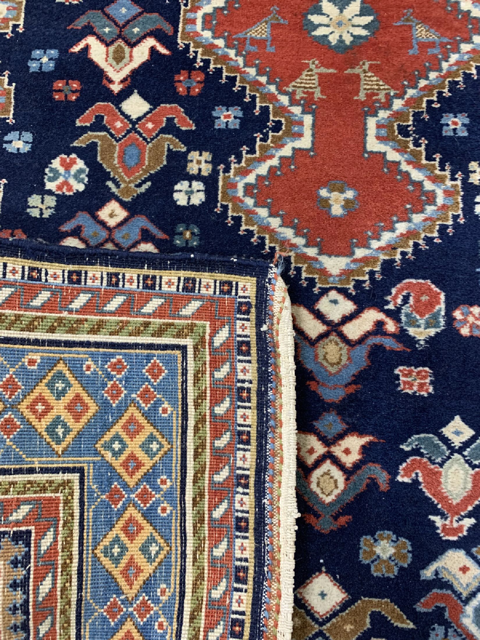 Detail d: Kaschkuli, Persien, ca. 50 Jahre, Wolle aufBaumwolle, ca. 138 x 103 cm, EHZ: 2