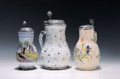Image 26702520 - Drei Krüge, deutsch, 18. Jh., 1x wohl um 1780, H. 22 cm, 1x Birnkrug süddeutsch