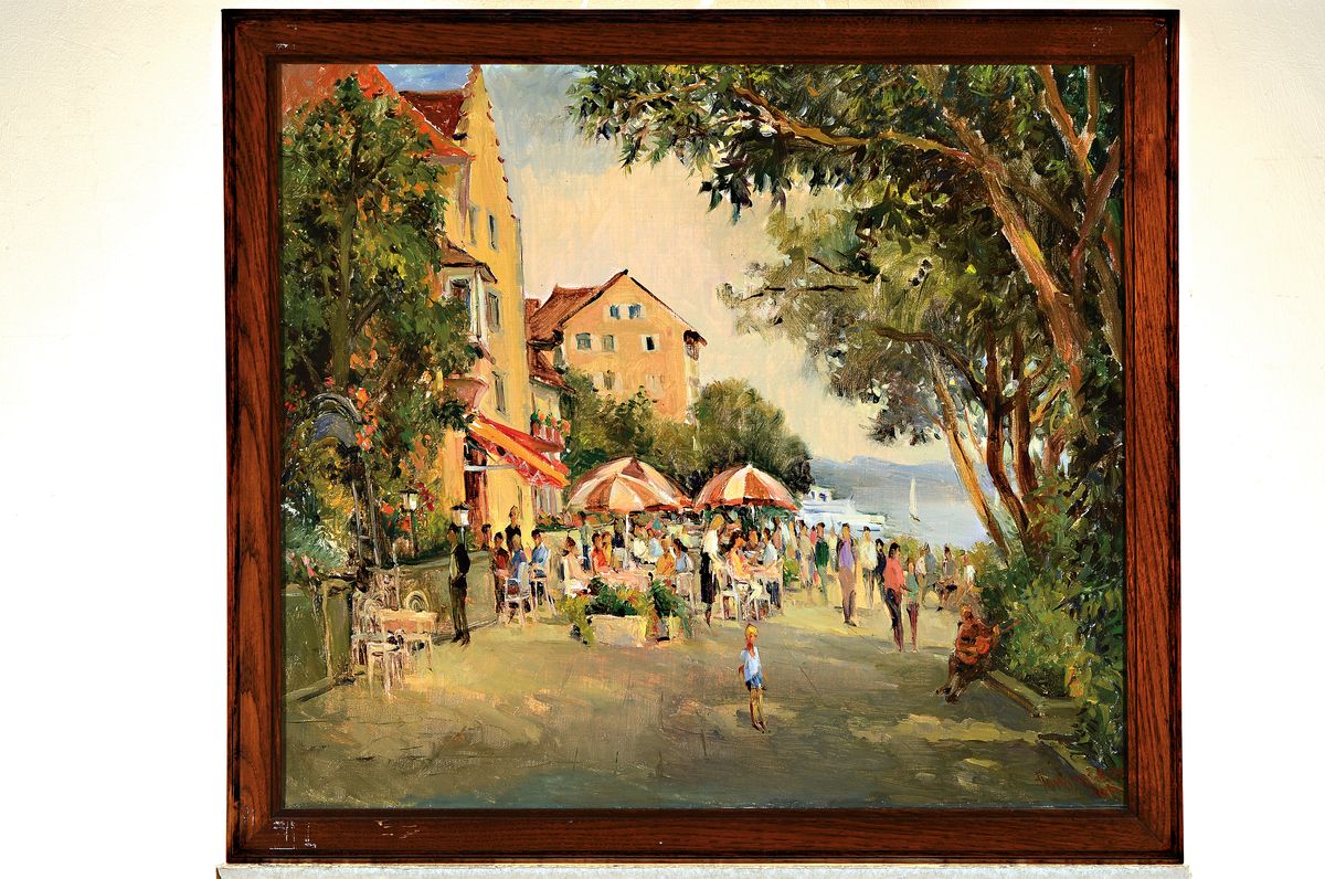 Detail k: Unbekannter Künstler des 20. Jh., vielfigurige Szene eines Straßencafés am Bodensee, Öl/LWd, rechts unten unleserlich signiert, ca. 60x70cm, R. ...