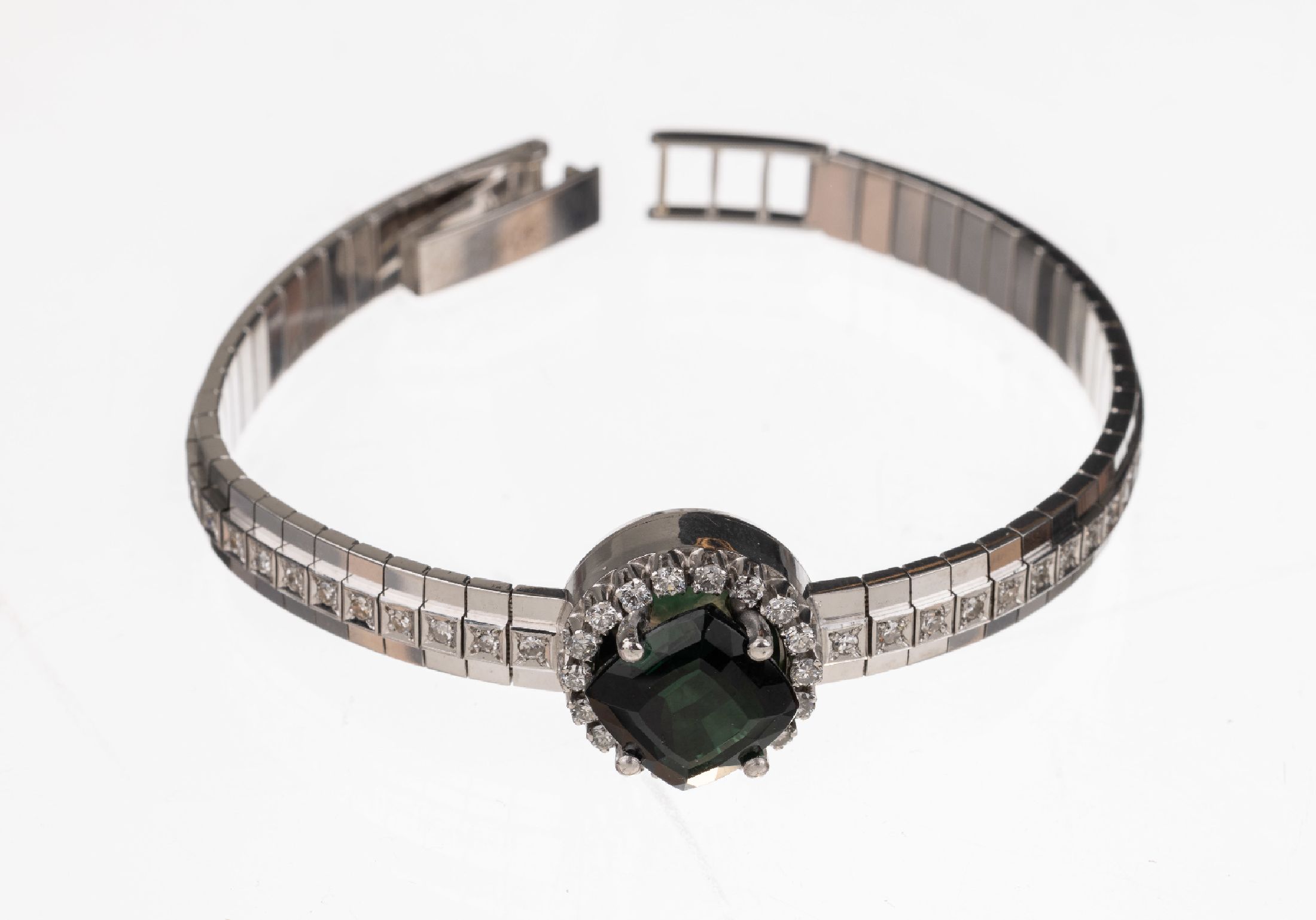Detail a: 18 kt Gold Turmalin-Brillant-Armband, WG 750/000, rundfacett. Turmalin ca. 6.43 ct, 52 8/8-Diamanten zus. ca. 0.70 ct Weiß/si, 18 Brillanten zus. ...