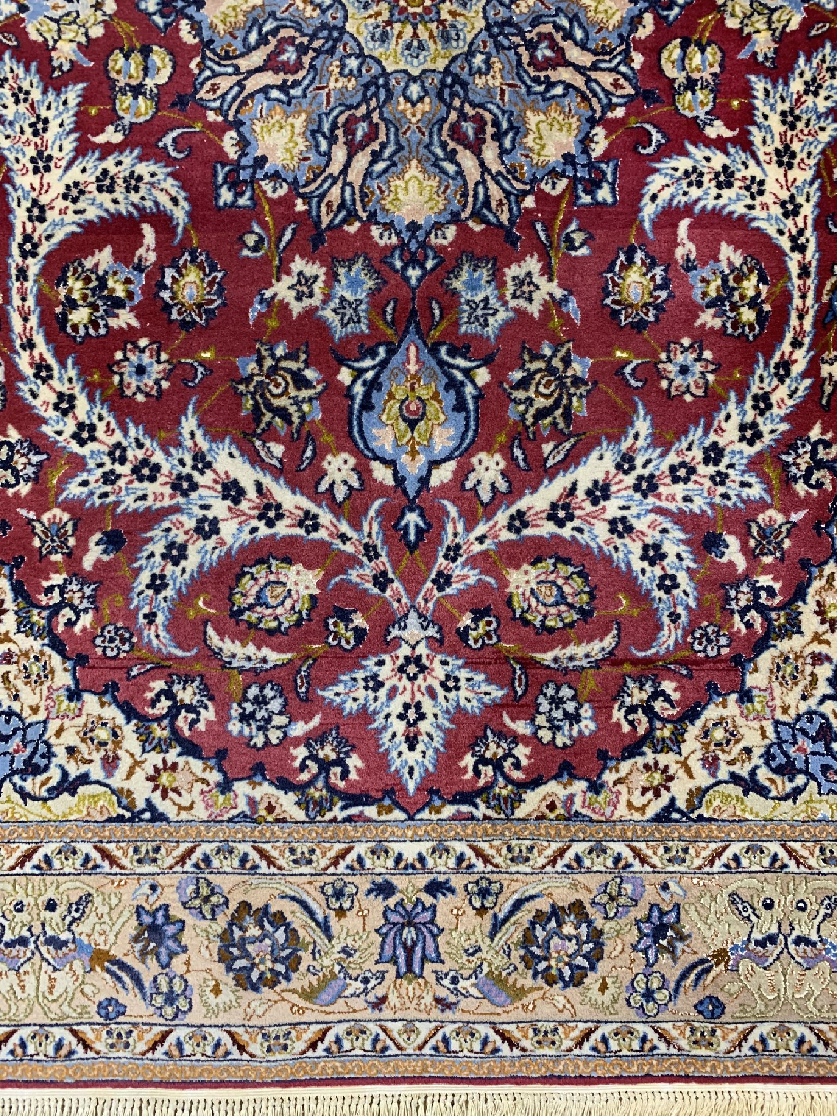 Detail b: Esfahan fein, Persien, ca. 50 Jahre, Korkwolle mit und auf Seide, ca. 165 x 115 cm,ca. 1,0 Mio. Kn/qm, EHZ: 1-2