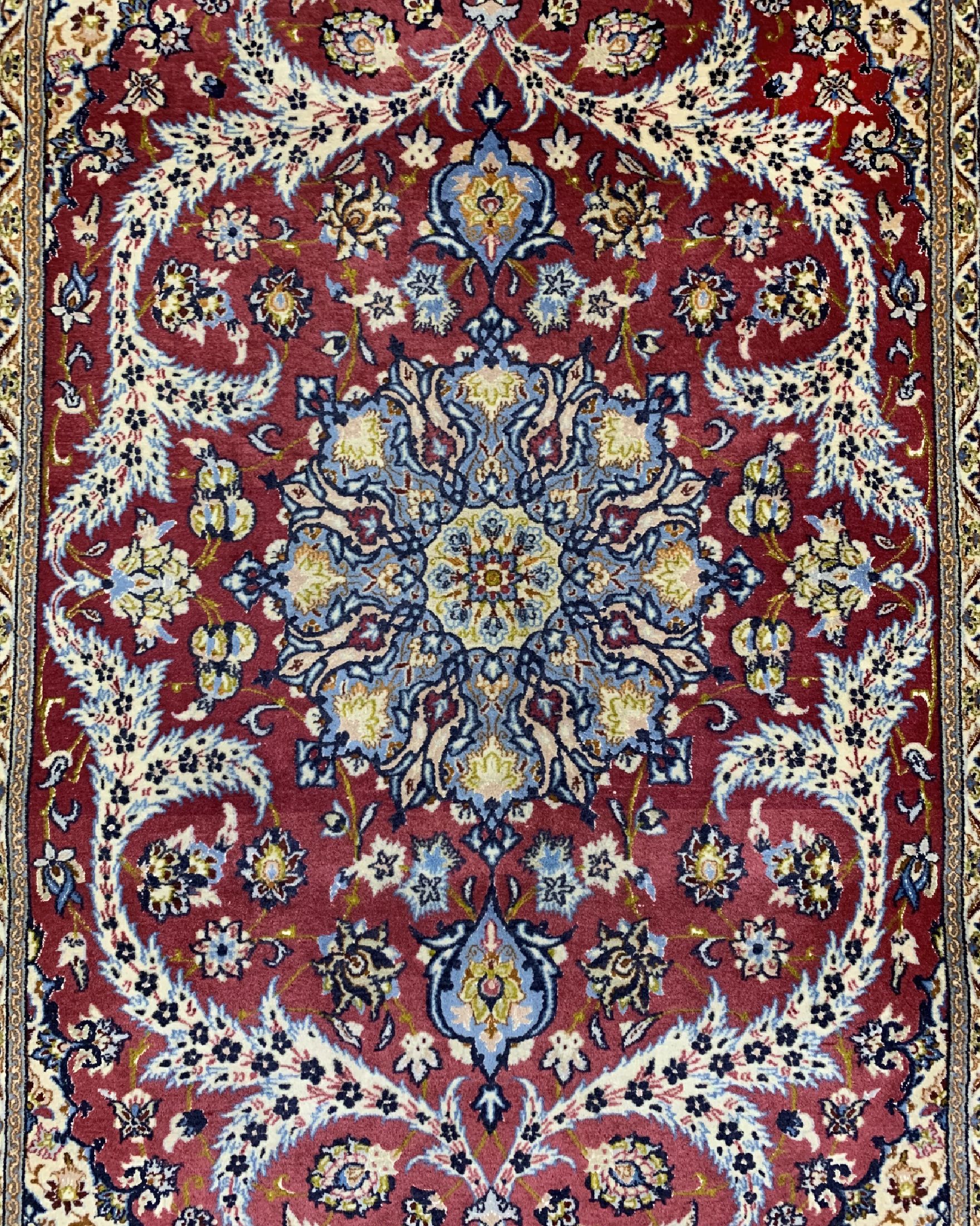 Detail c: Esfahan fein, Persien, ca. 50 Jahre, Korkwolle mit und auf Seide, ca. 165 x 115 cm,ca. 1,0 Mio. Kn/qm, EHZ: 1-2