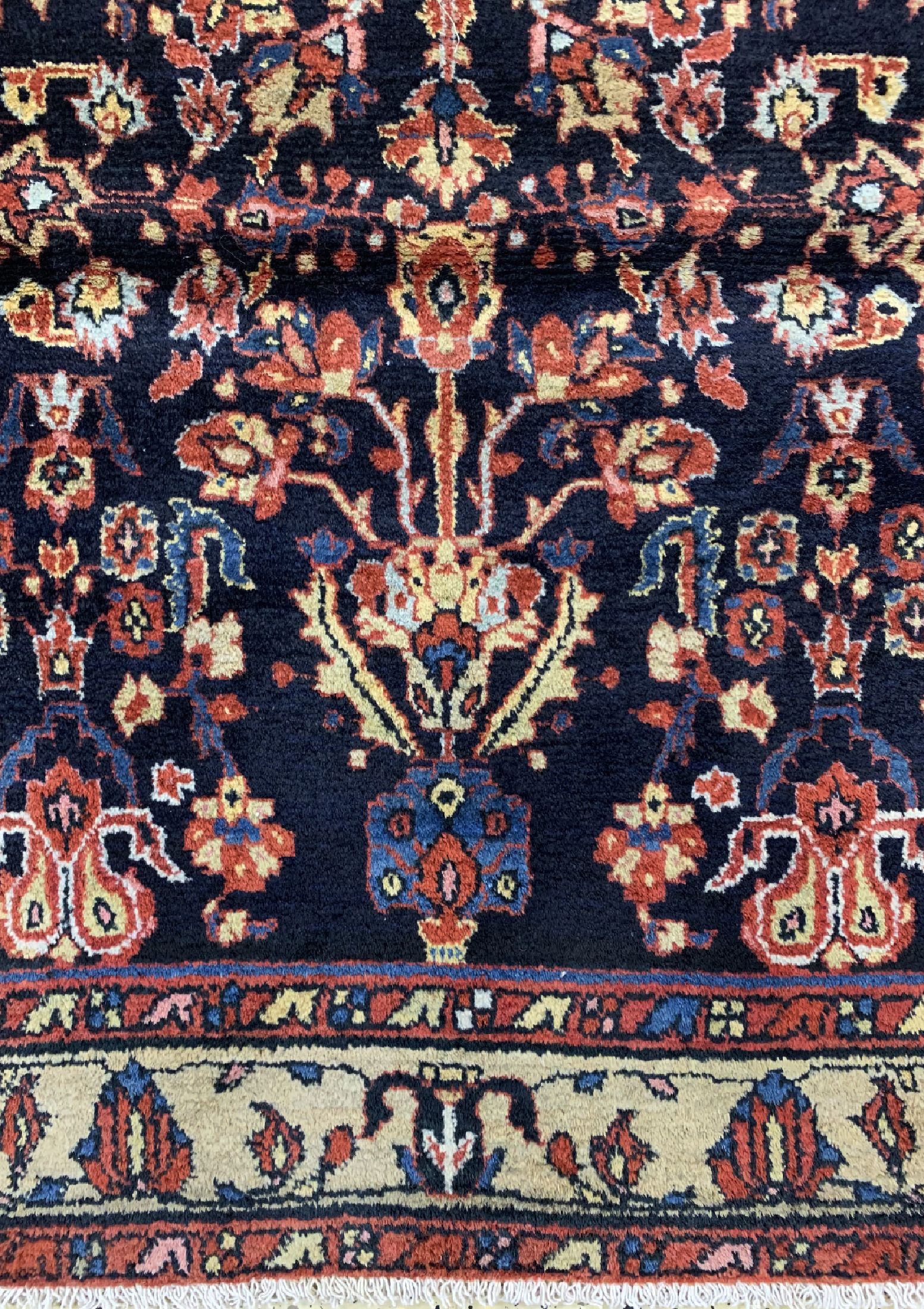 Detail b: Hamadan alt, Persien, um 1940, Wolle auf Baumwolle, ca. 200 x 127 cm, EHZ: 2