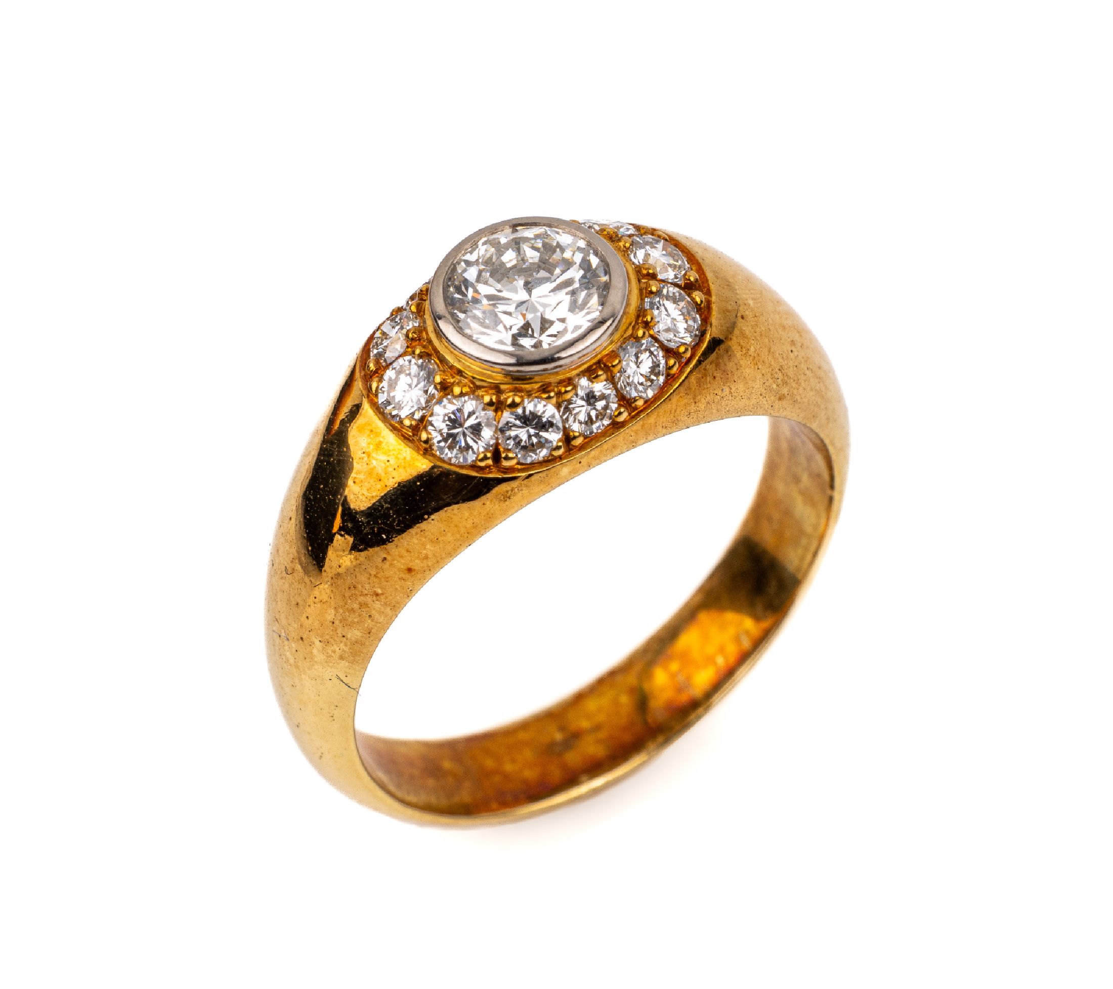 18 kt Gold Brillant-Ring, GG 750/000, Brillant ca. 0.59 ct feines Weiß/vvs, 12 Brillanten zus. ca. 0.44 ct feines Weiß/vvs, ca. 7.8 g, RW 54