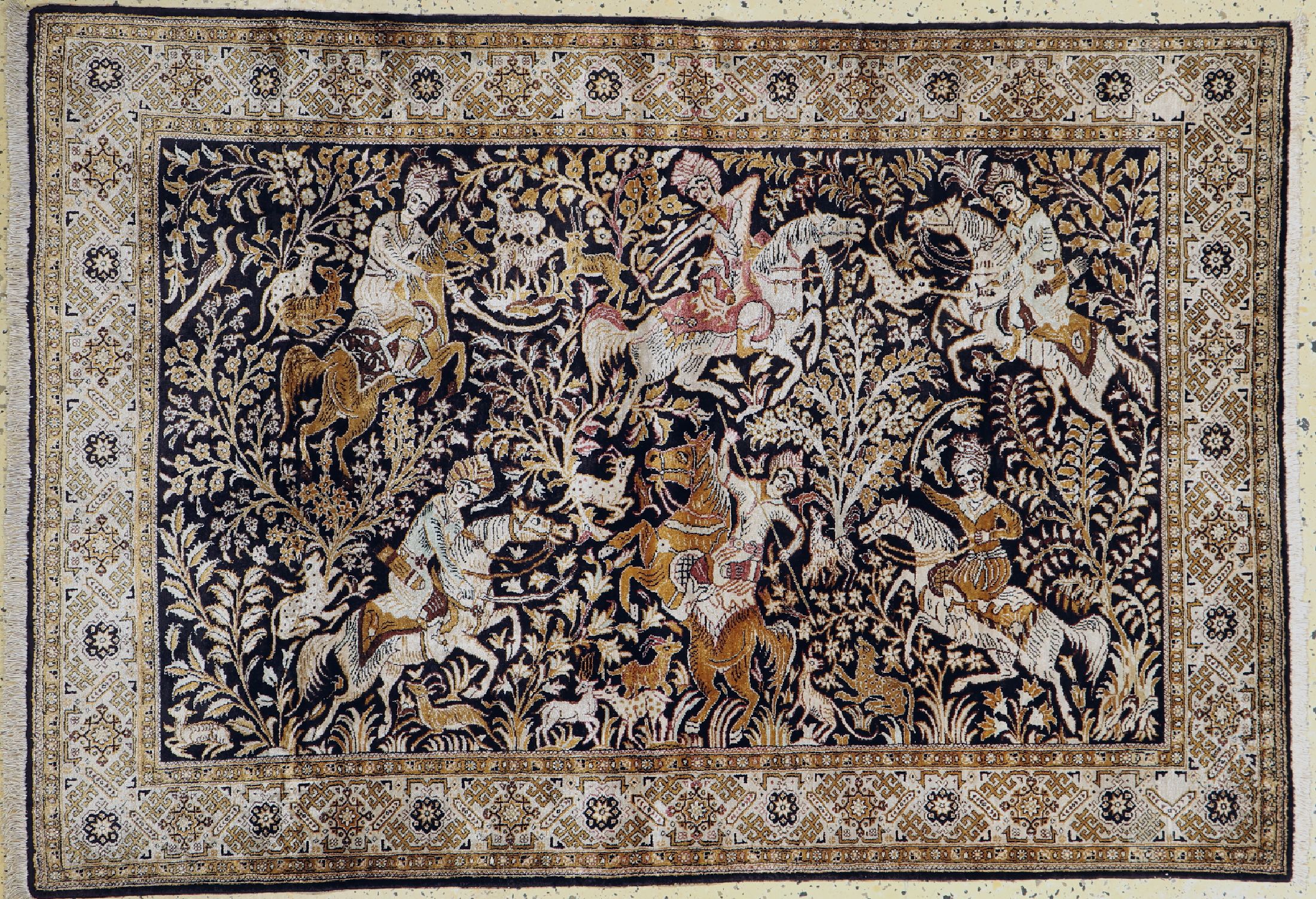 Ghom Seide alt, Persien, um 1940, reine Naturseide, ca. 155 x 105 cm, EHZ: 1-2